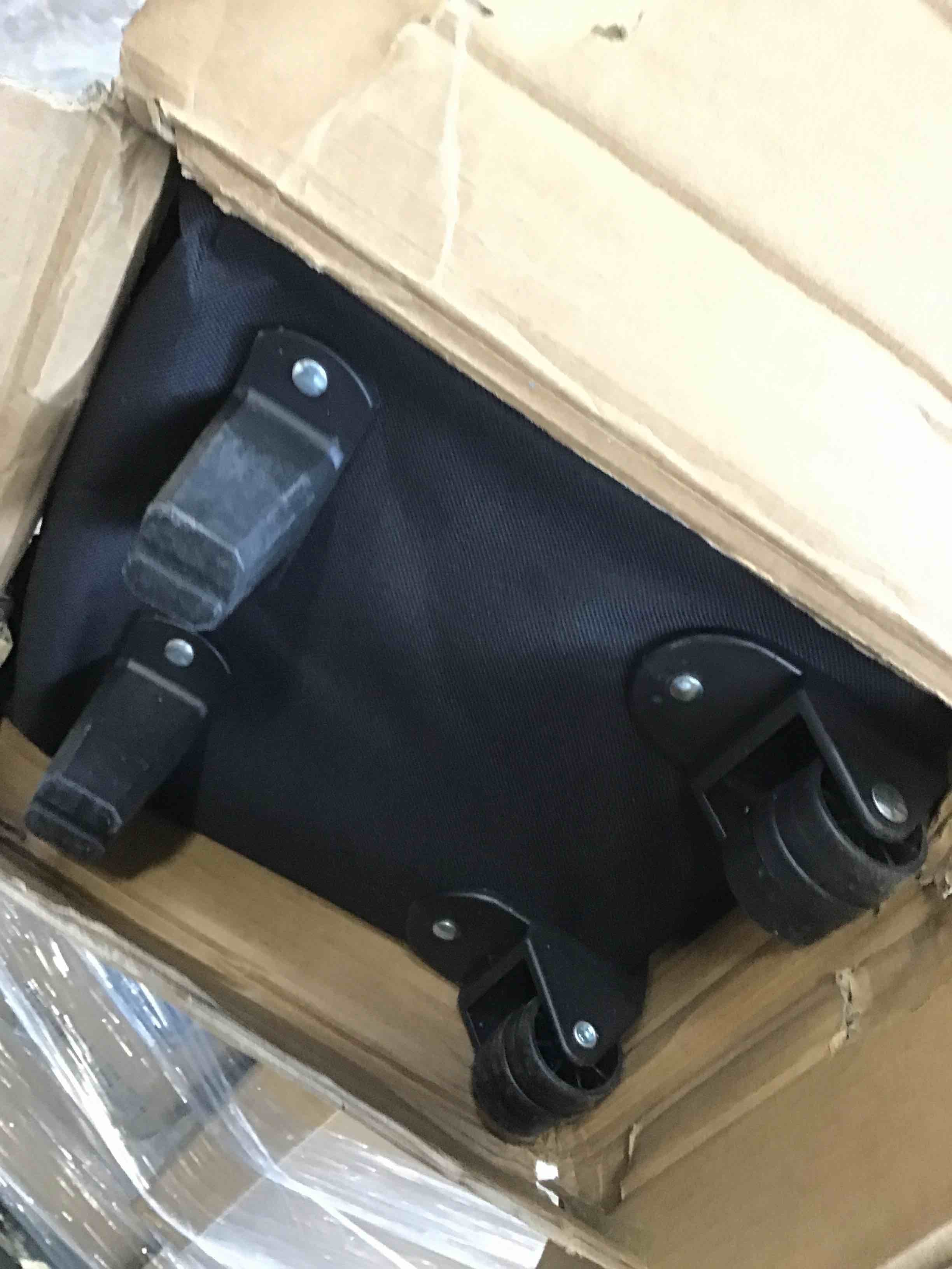 https://s3.amazonaws.com/lotting-images-prod/bidfta/PPE2260174_1743776479656.jpeg