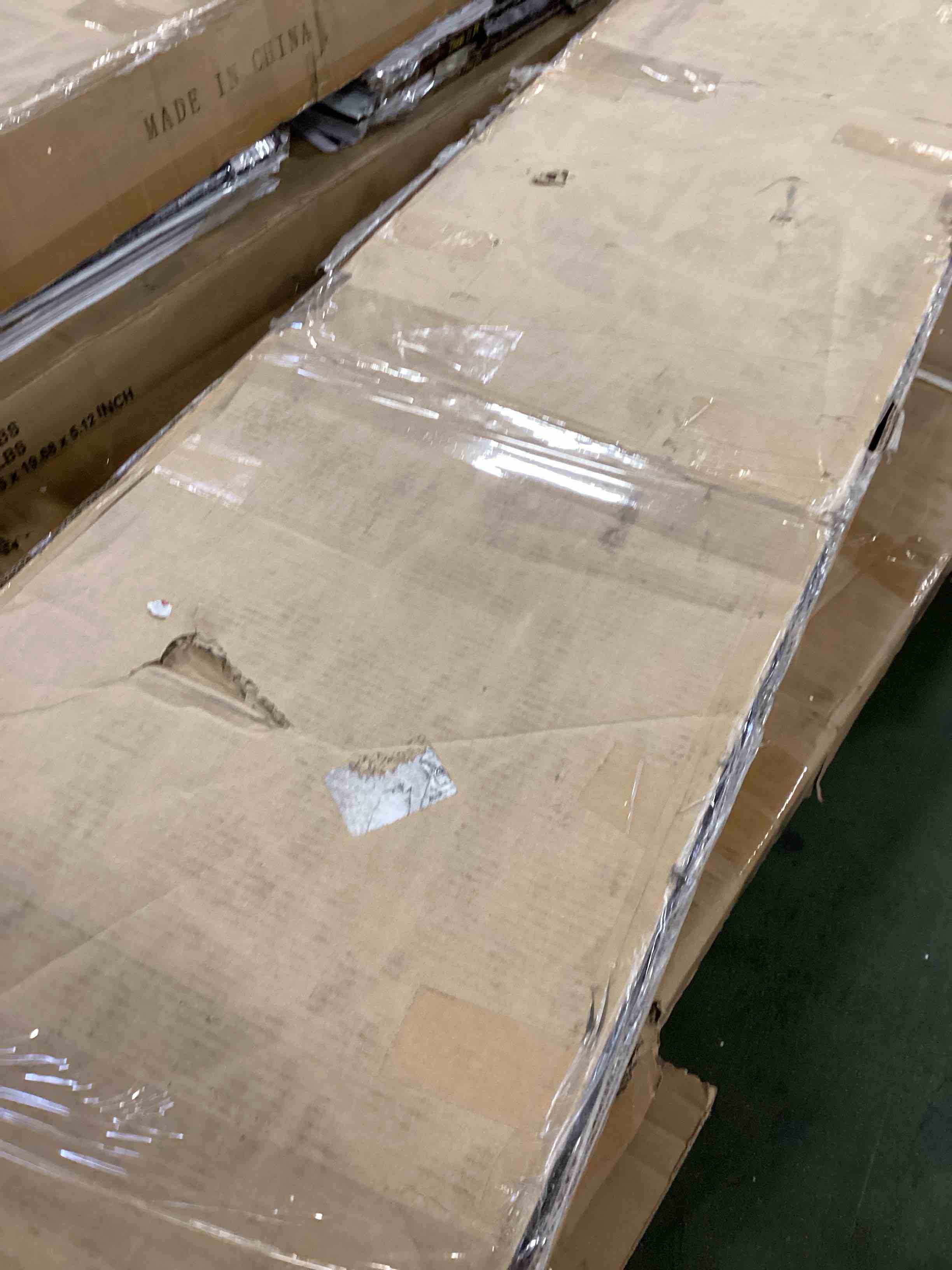 https://s3.amazonaws.com/lotting-images-prod/bidfta/PPE2261498_1745842120102.jpeg