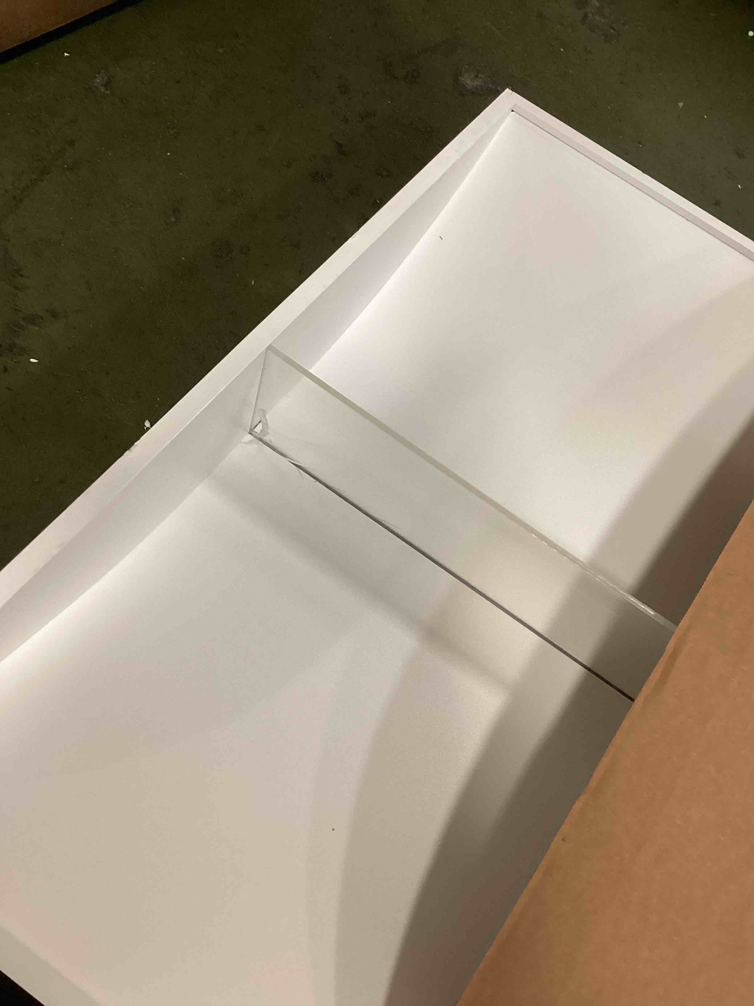 https://s3.amazonaws.com/lotting-images-prod/bidfta/PPE2261994_1746447658244.jpeg