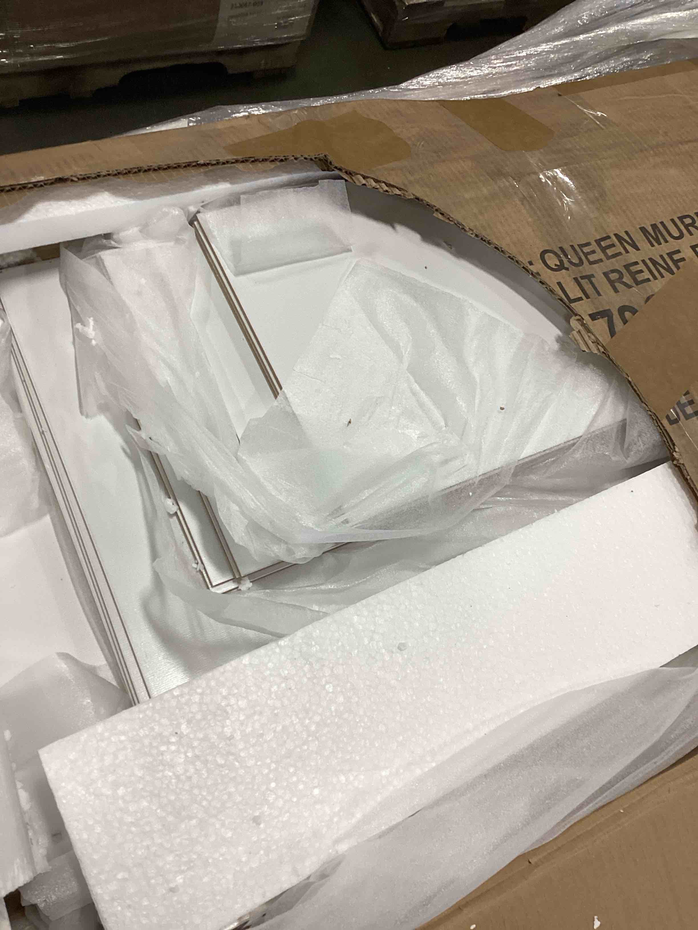 https://s3.amazonaws.com/lotting-images-prod/bidfta/PPE2262272_1746623639407.jpeg