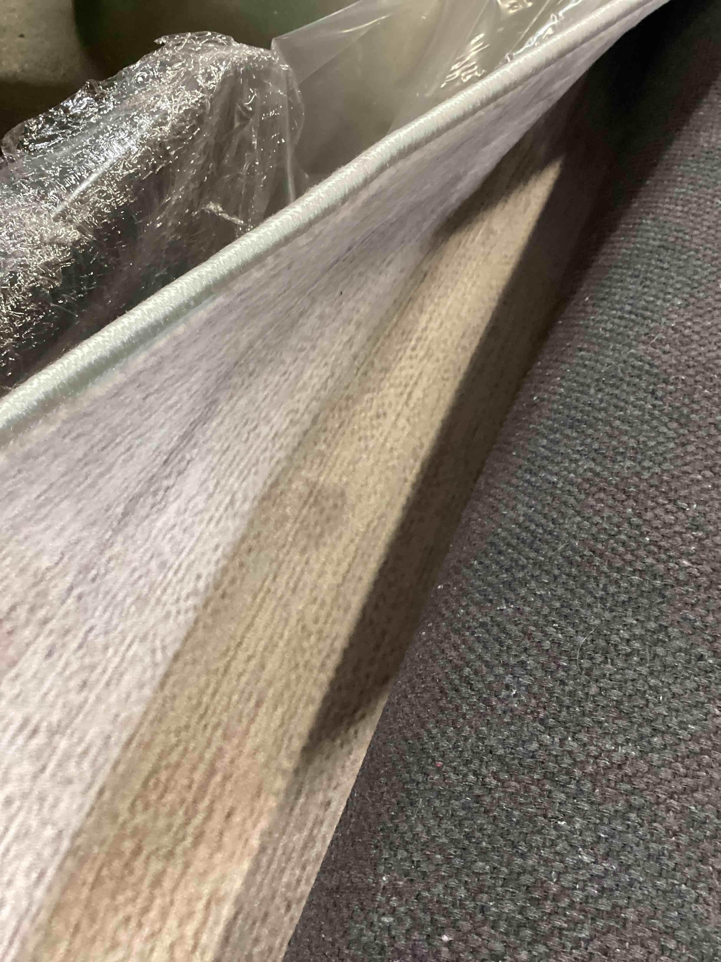 Condition photo showing Good Condition for Contemporary Beige/Cream Area Rug Rug Size: Rectangle 8' x 10'