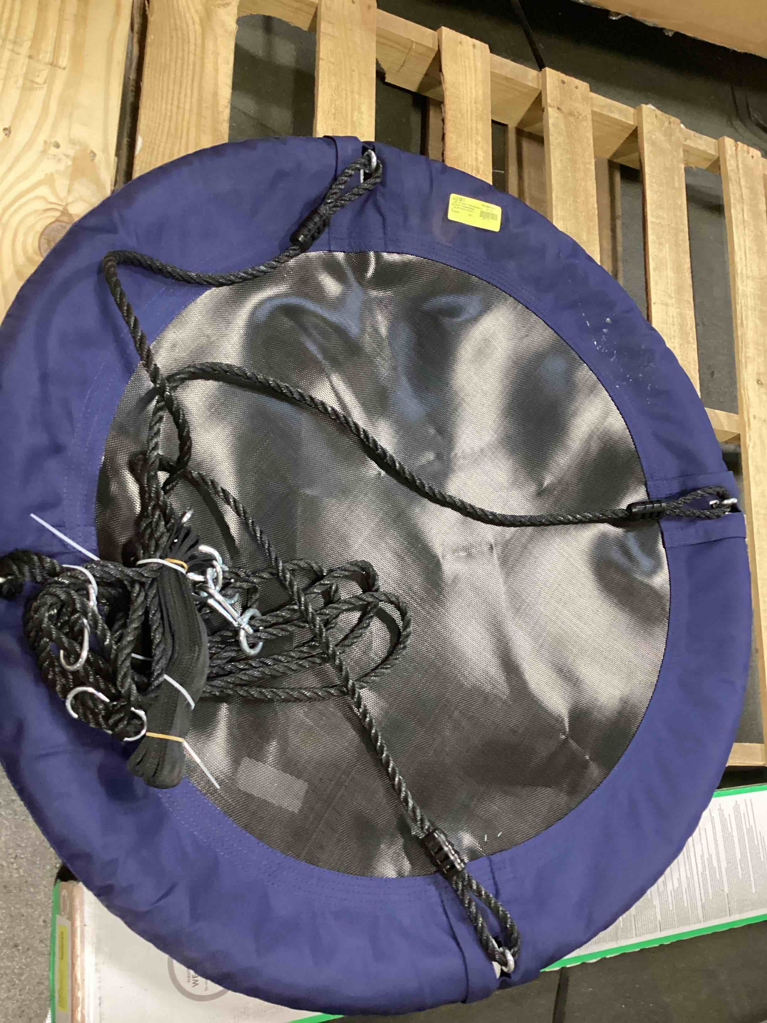 https://s3.amazonaws.com/lotting-images-prod/bidfta/PPE2262585_1747070177295.jpeg
