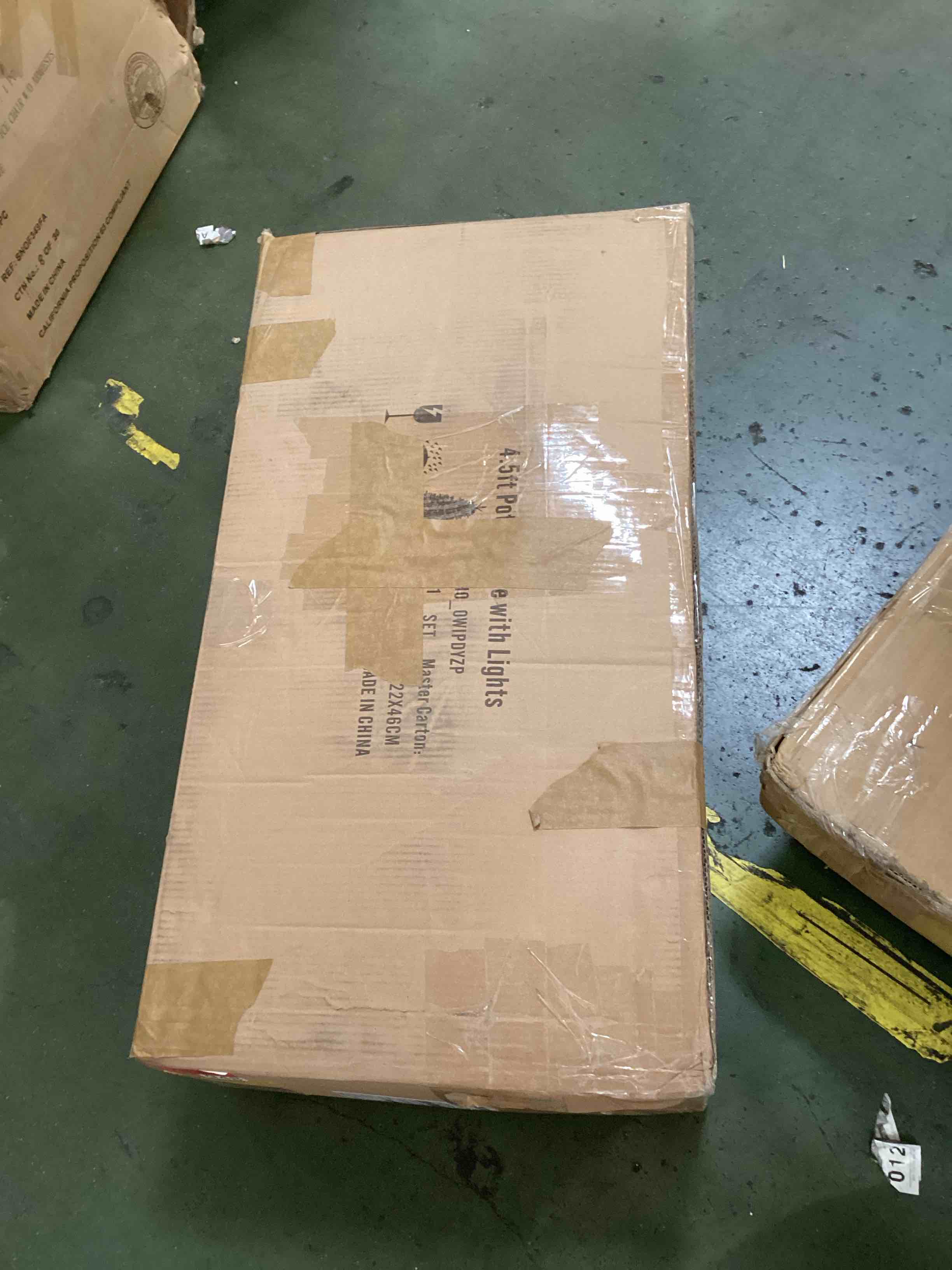https://s3.amazonaws.com/lotting-images-prod/bidfta/PPE2263292_1744031245141.jpeg
