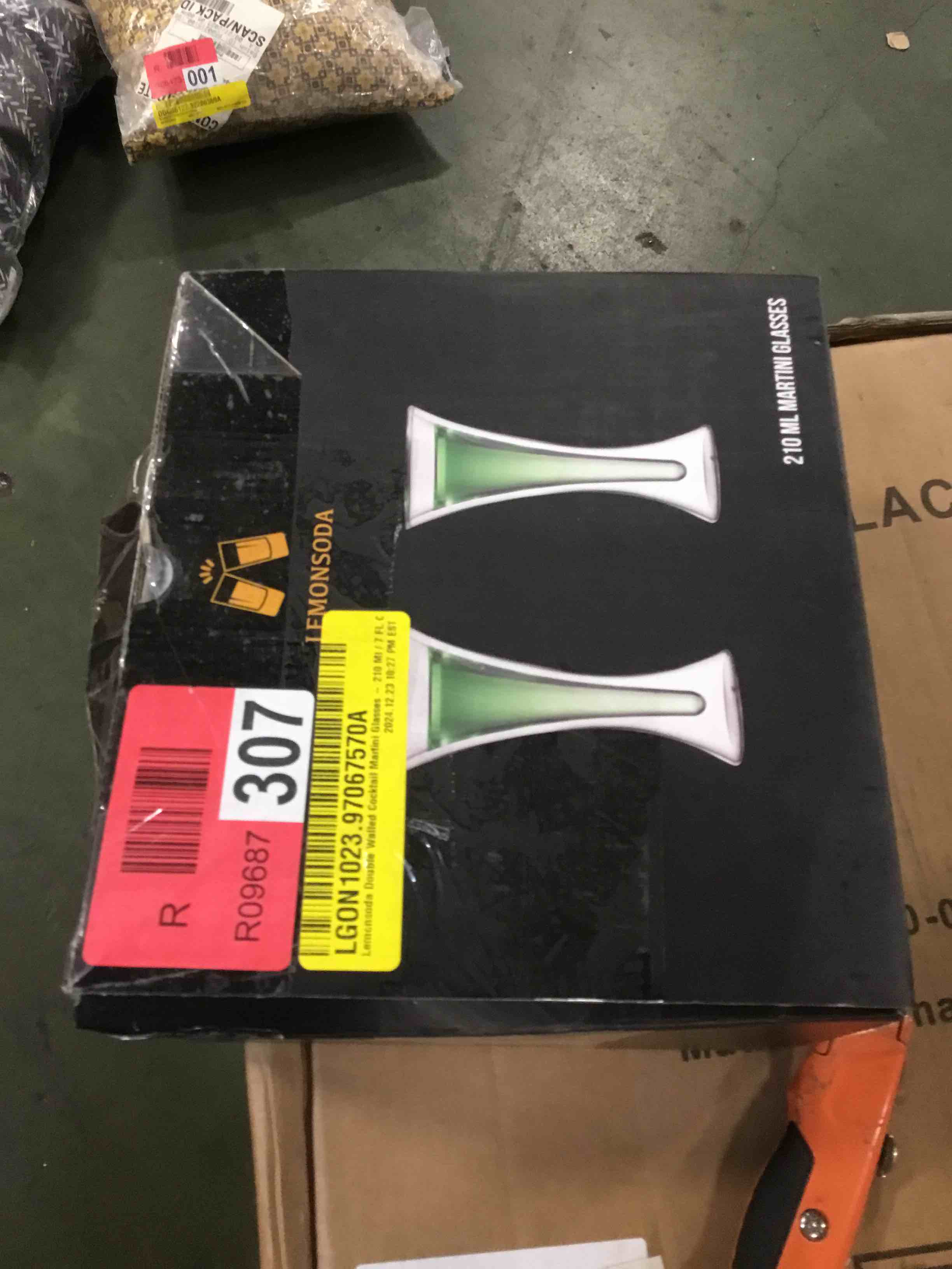 https://s3.amazonaws.com/lotting-images-prod/bidfta/PPE2264910_1746191698423.jpeg