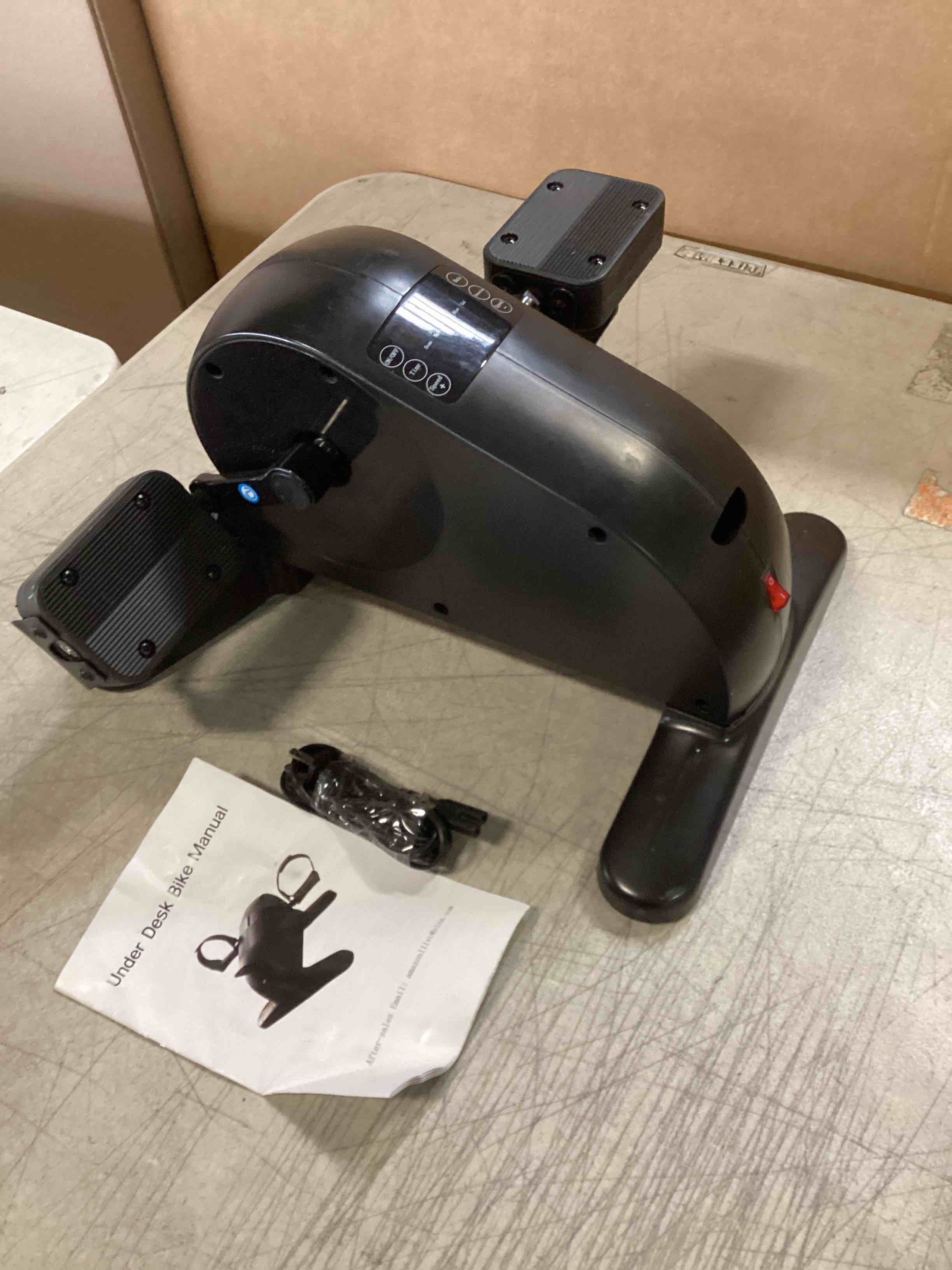 https://s3.amazonaws.com/lotting-images-prod/bidfta/PPE2266020_1744210089691.jpeg