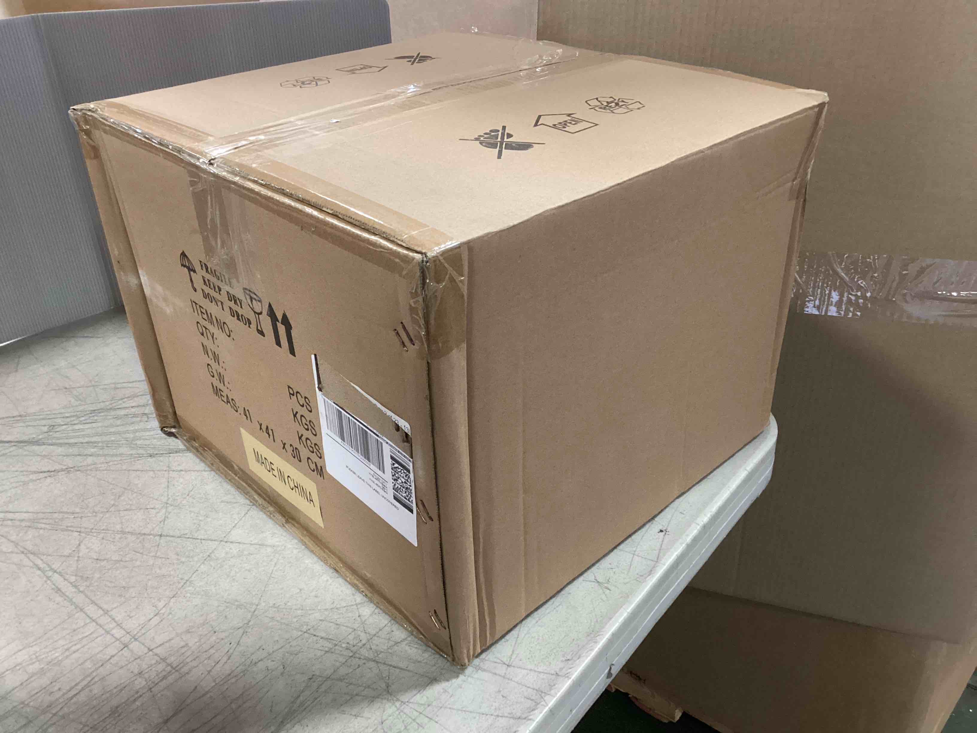 https://s3.amazonaws.com/lotting-images-prod/bidfta/PPE2266425_1744920932767.jpeg