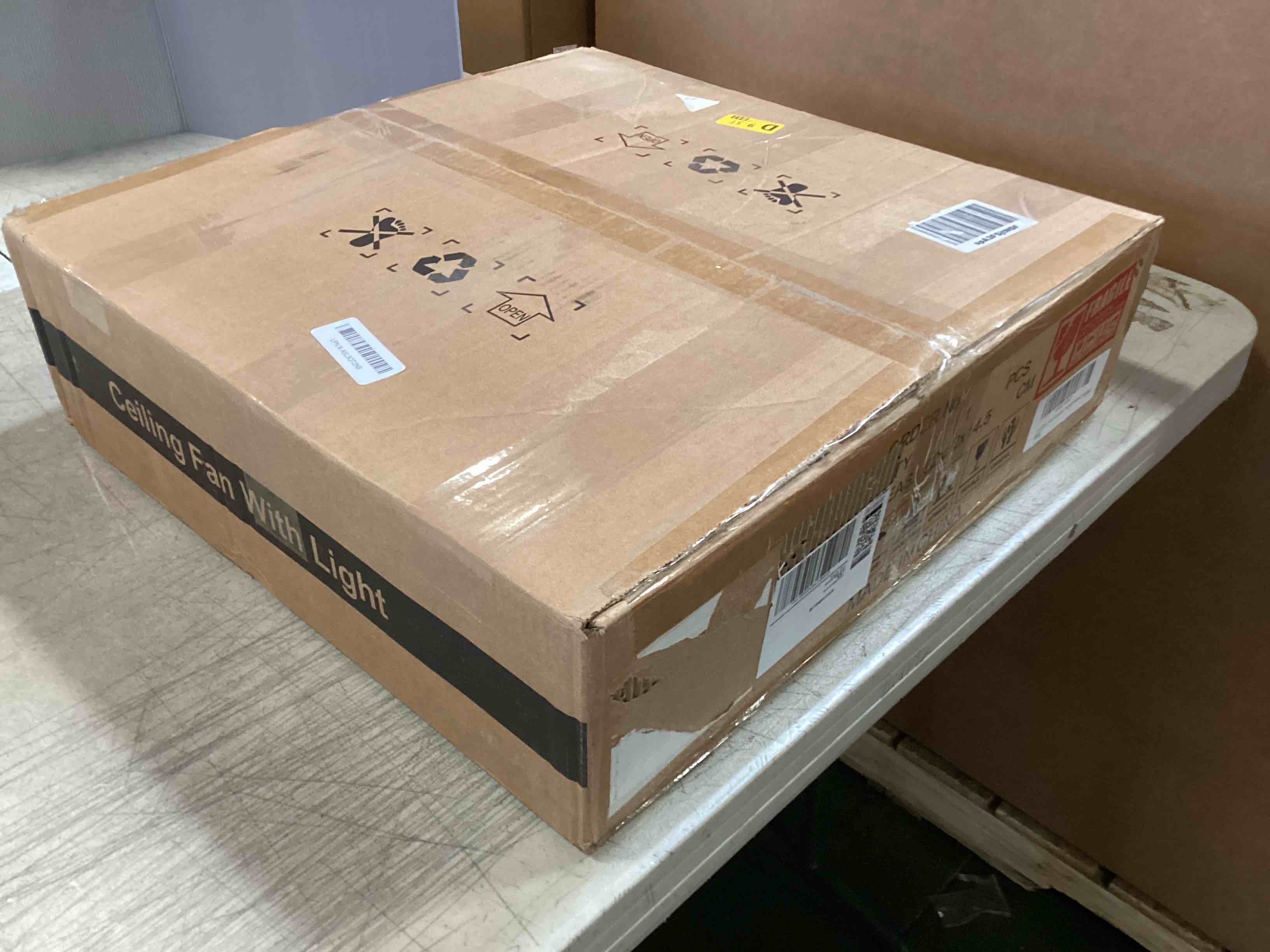 https://s3.amazonaws.com/lotting-images-prod/bidfta/PPE2267322_1745845255446.jpeg