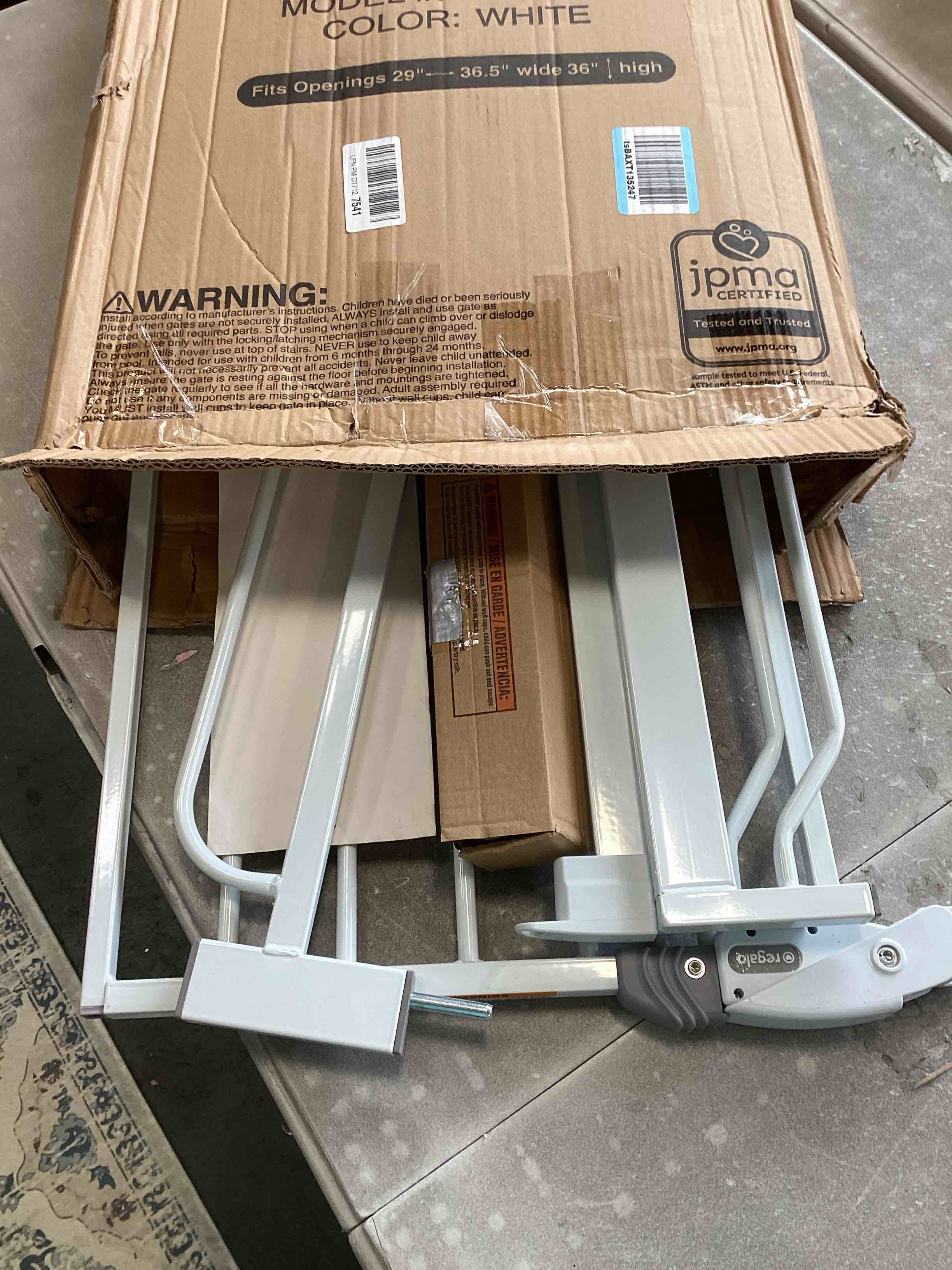 https://s3.amazonaws.com/lotting-images-prod/bidfta/PPE2268545_1747399695109.jpeg