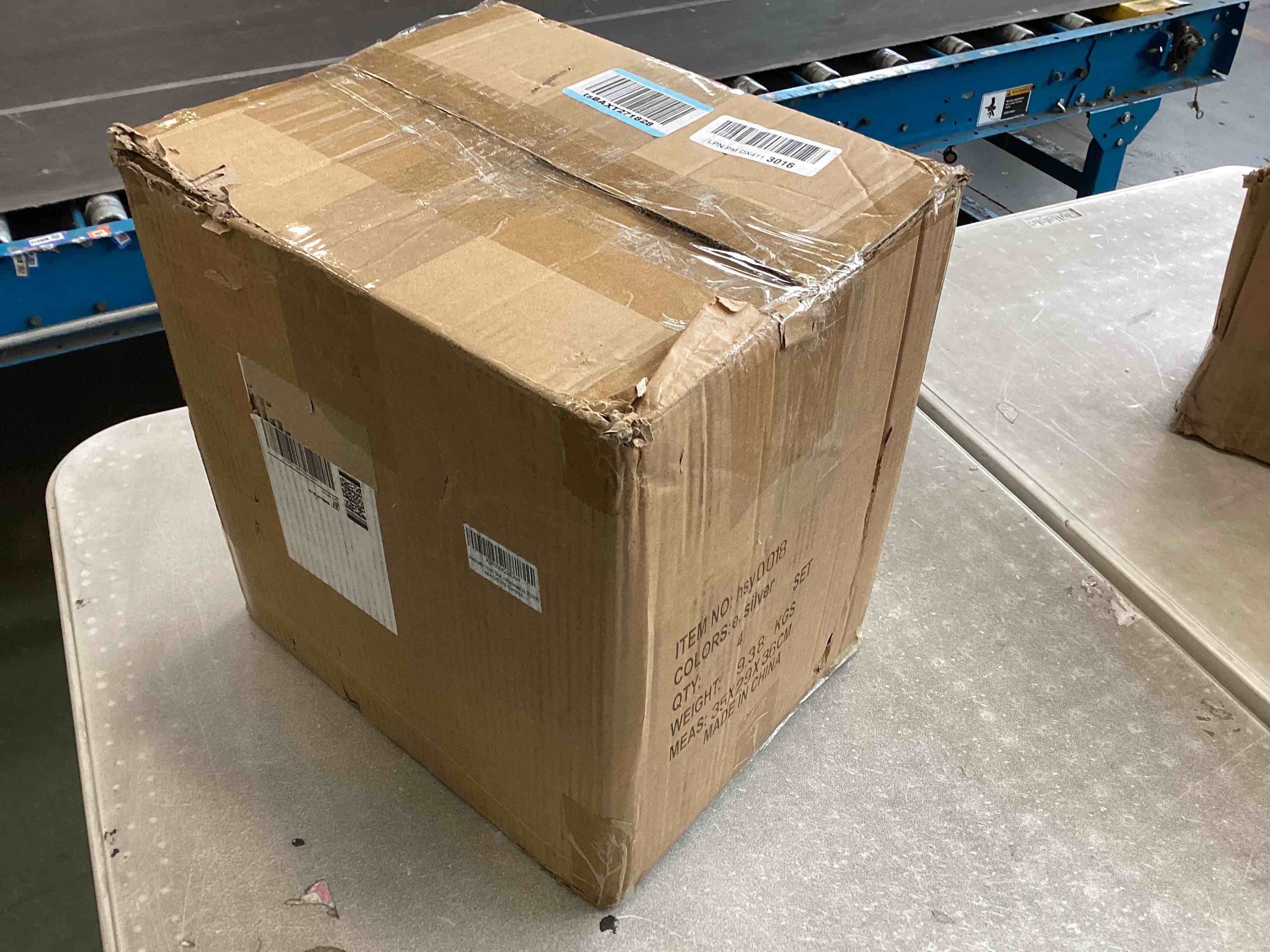 https://s3.amazonaws.com/lotting-images-prod/bidfta/PPE2268609_1747414087976.jpeg