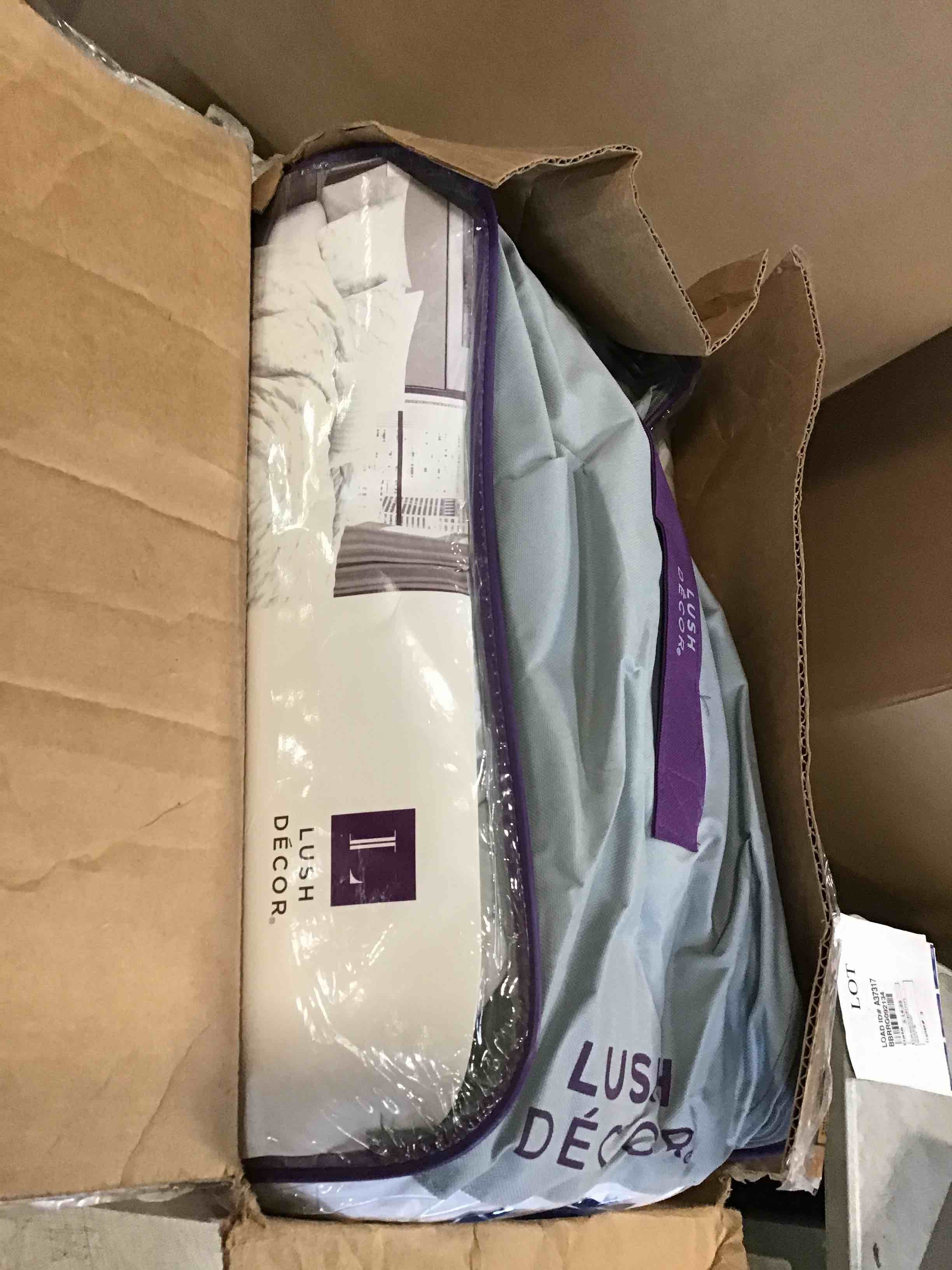 https://s3.amazonaws.com/lotting-images-prod/bidfta/PPE2269092_1745497335220.jpeg