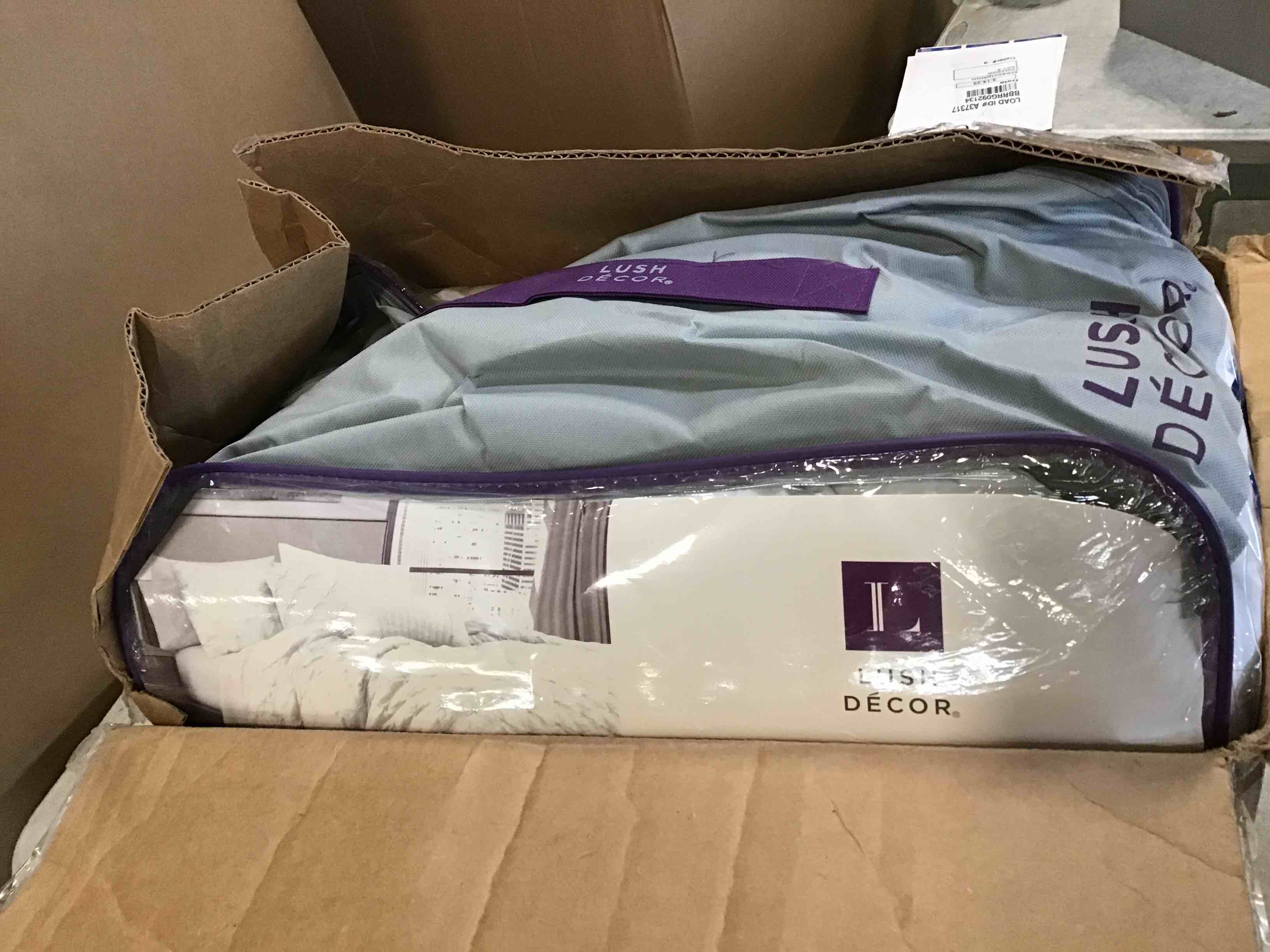 https://s3.amazonaws.com/lotting-images-prod/bidfta/PPE2269092_1745497337161.jpeg