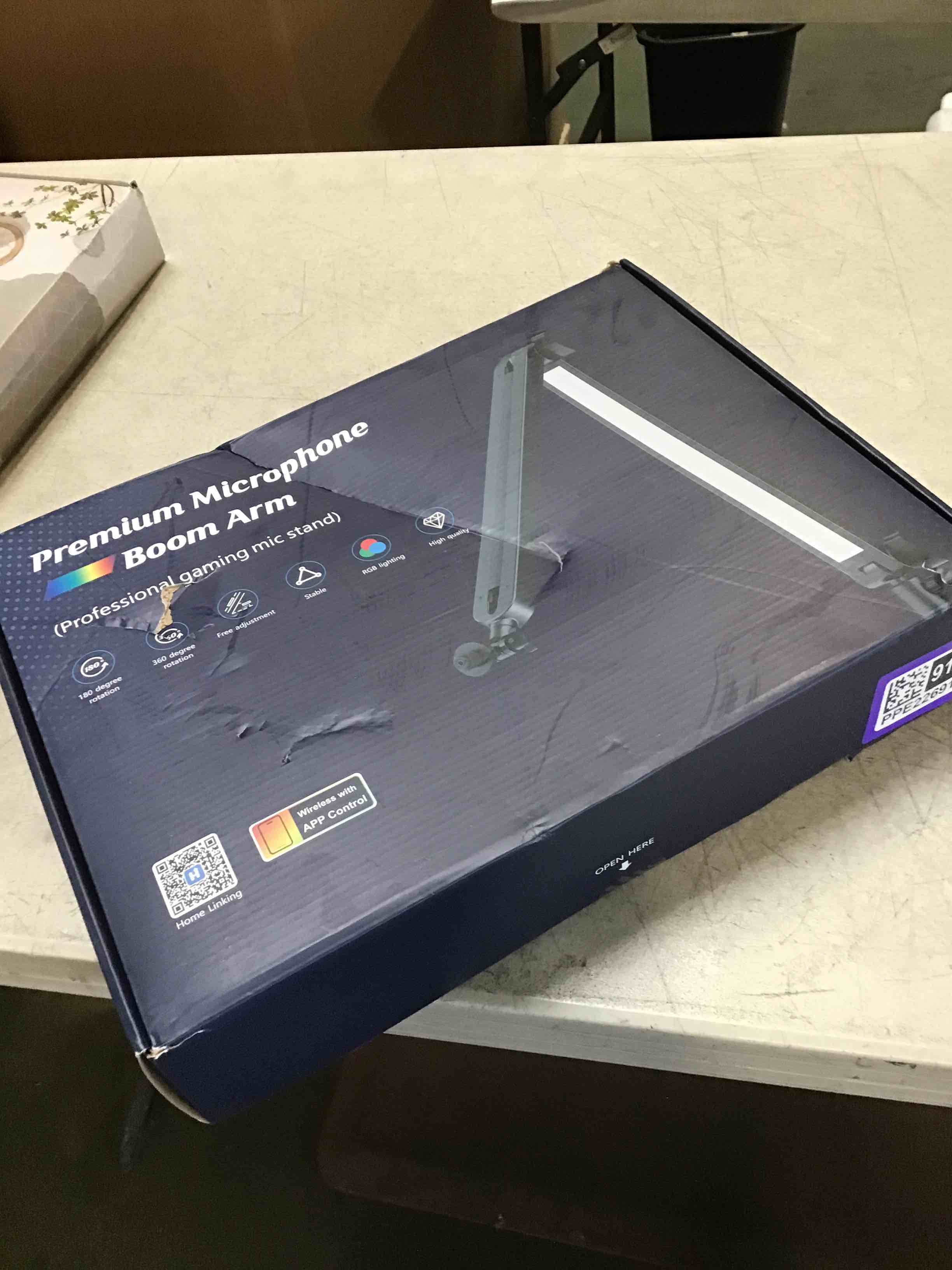 https://s3.amazonaws.com/lotting-images-prod/bidfta/PPE2269169_1745505578385.jpeg