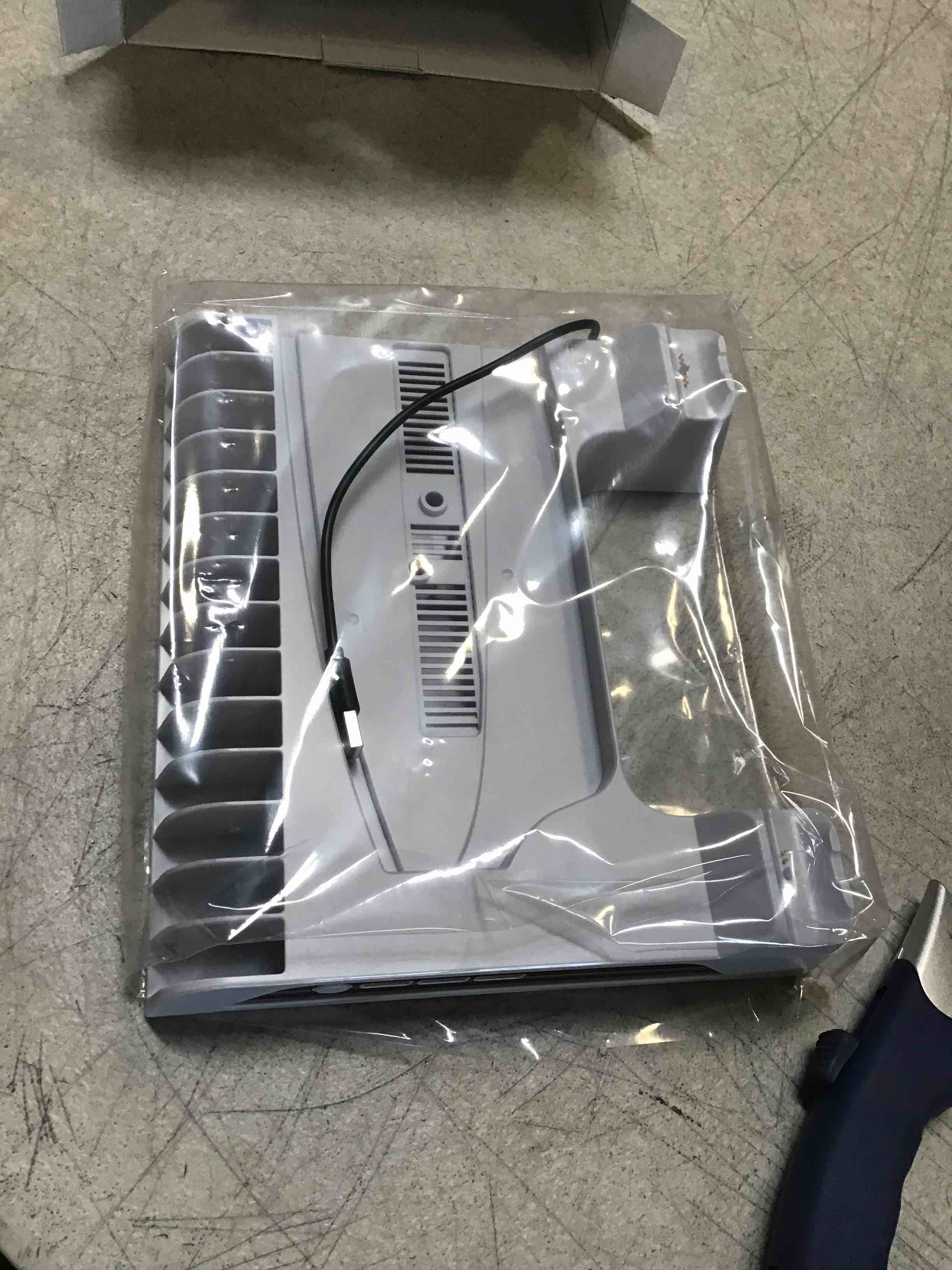 https://s3.amazonaws.com/lotting-images-prod/bidfta/PPE2269175_1745507065963.jpeg