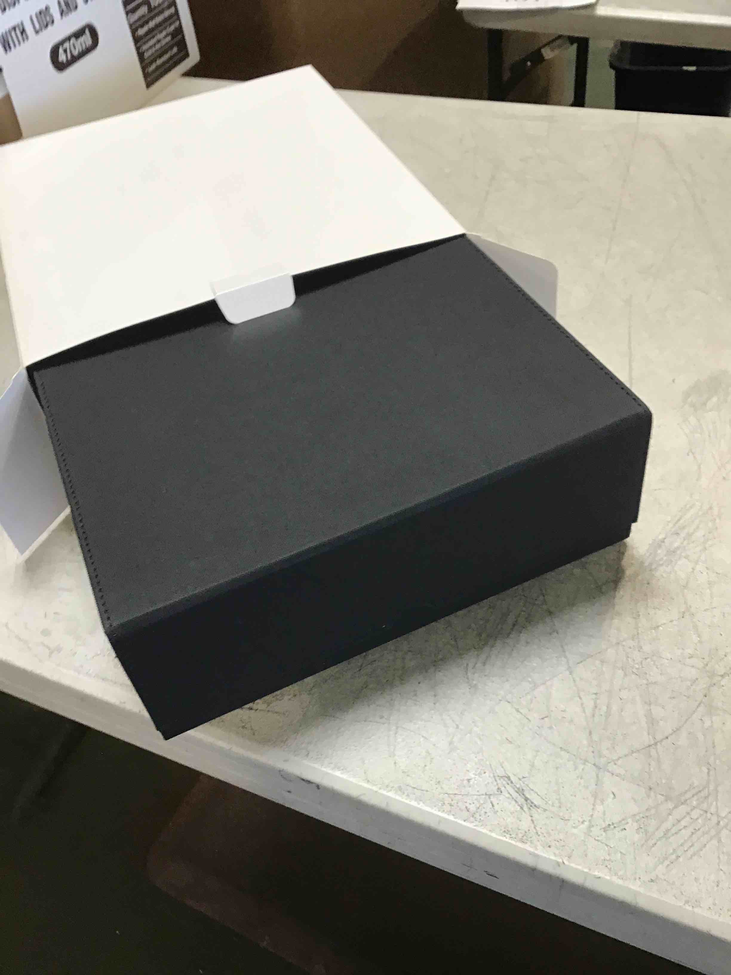 https://s3.amazonaws.com/lotting-images-prod/bidfta/PPE2269189_1745508064735.jpeg