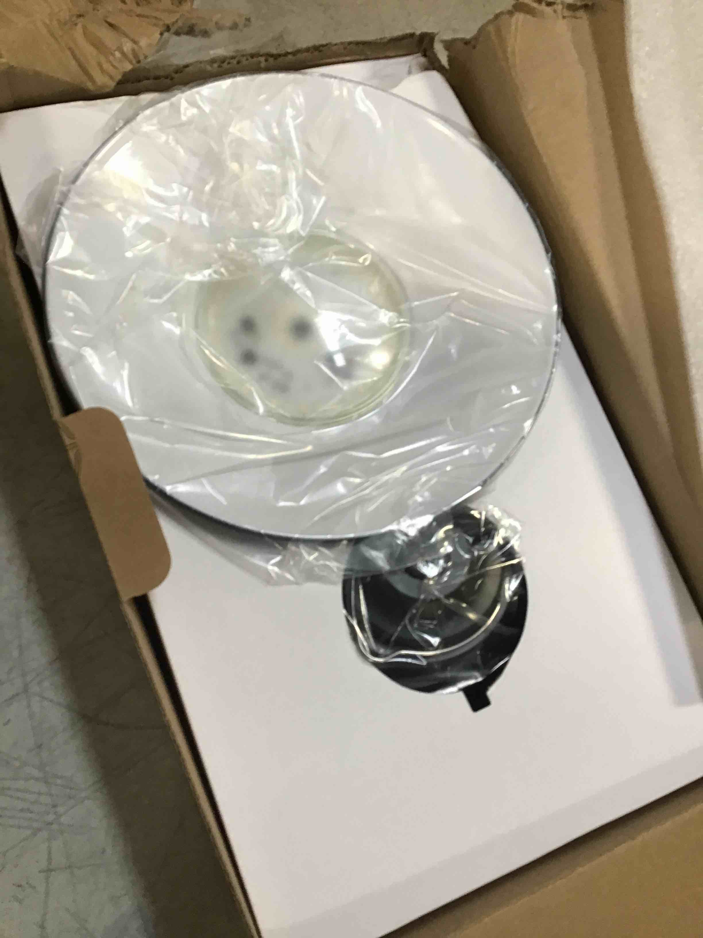 https://s3.amazonaws.com/lotting-images-prod/bidfta/PPE2269313_1745522321094.jpeg