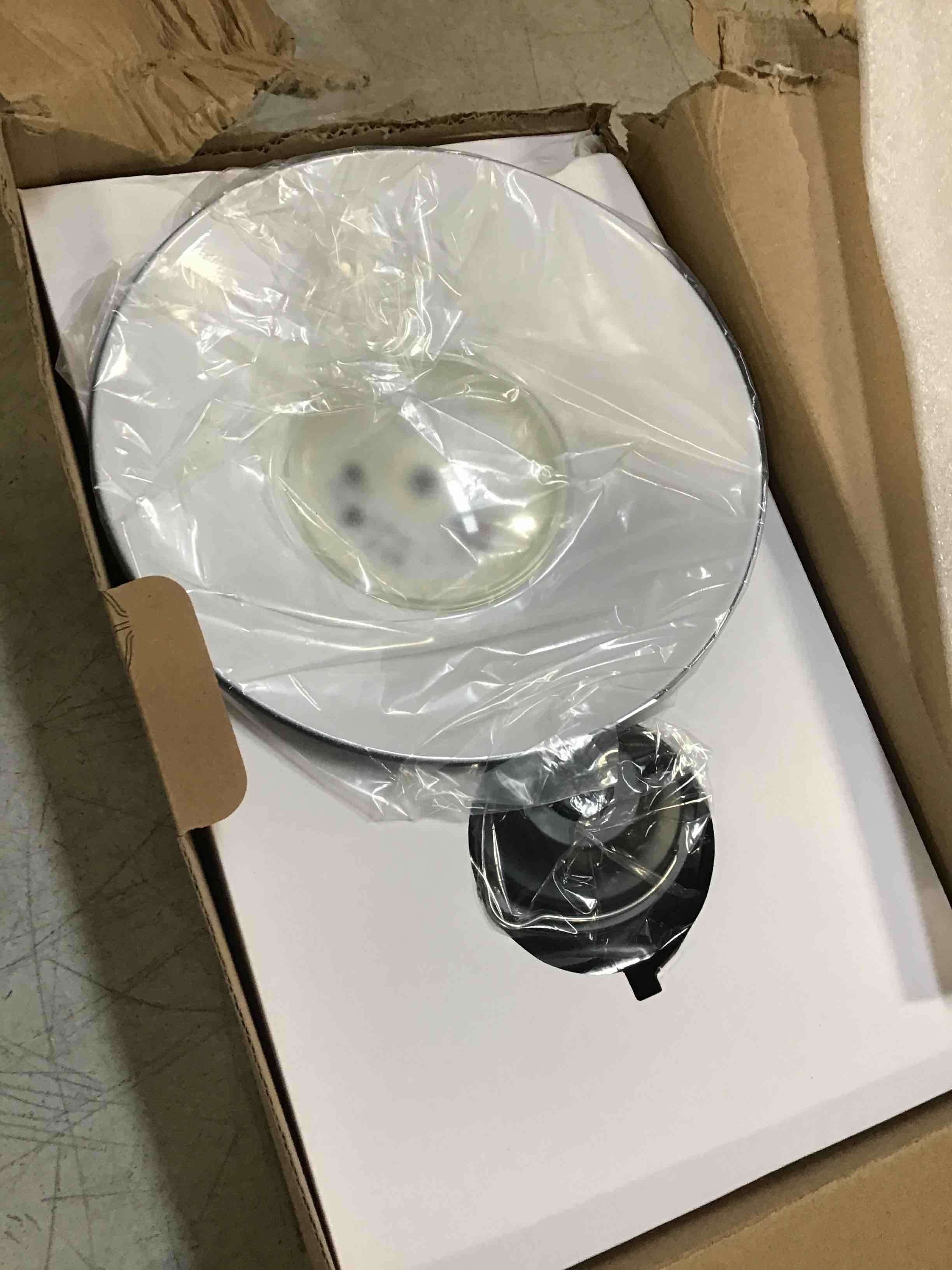 https://s3.amazonaws.com/lotting-images-prod/bidfta/PPE2269313_1745522322465.jpeg