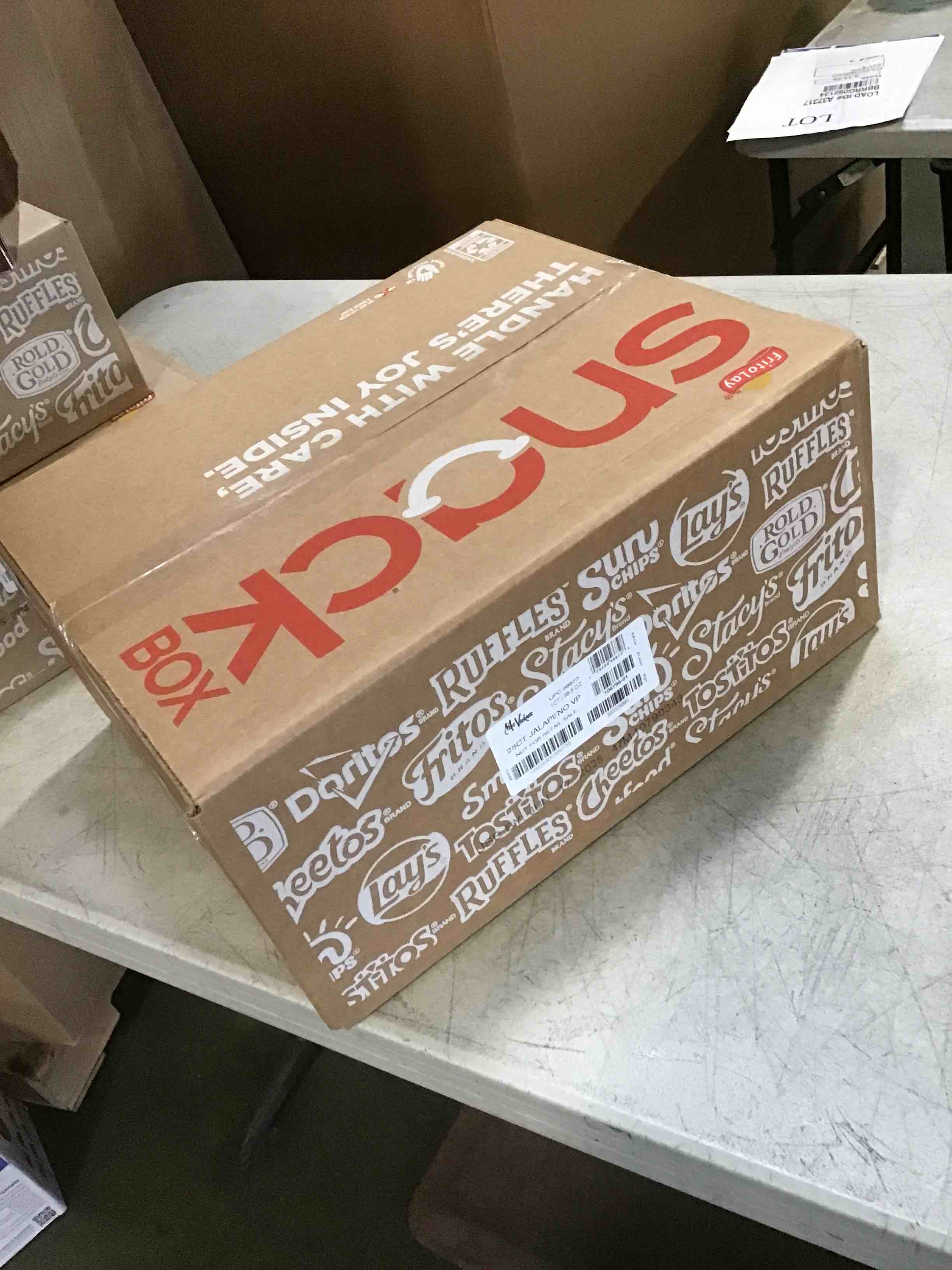 https://s3.amazonaws.com/lotting-images-prod/bidfta/PPE2269388_1745587124174.jpeg