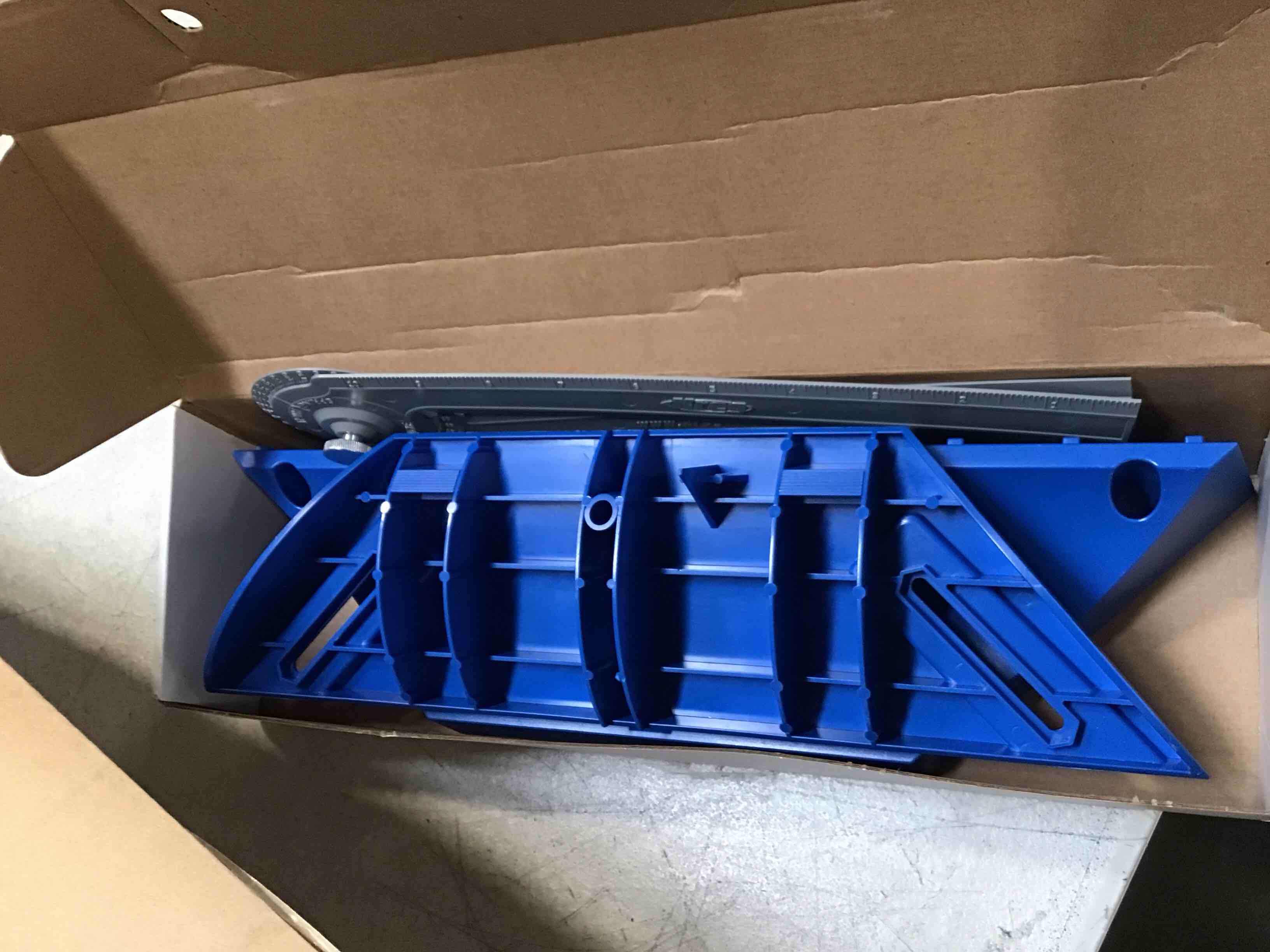 https://s3.amazonaws.com/lotting-images-prod/bidfta/PPE2269740_1745937675449.jpeg
