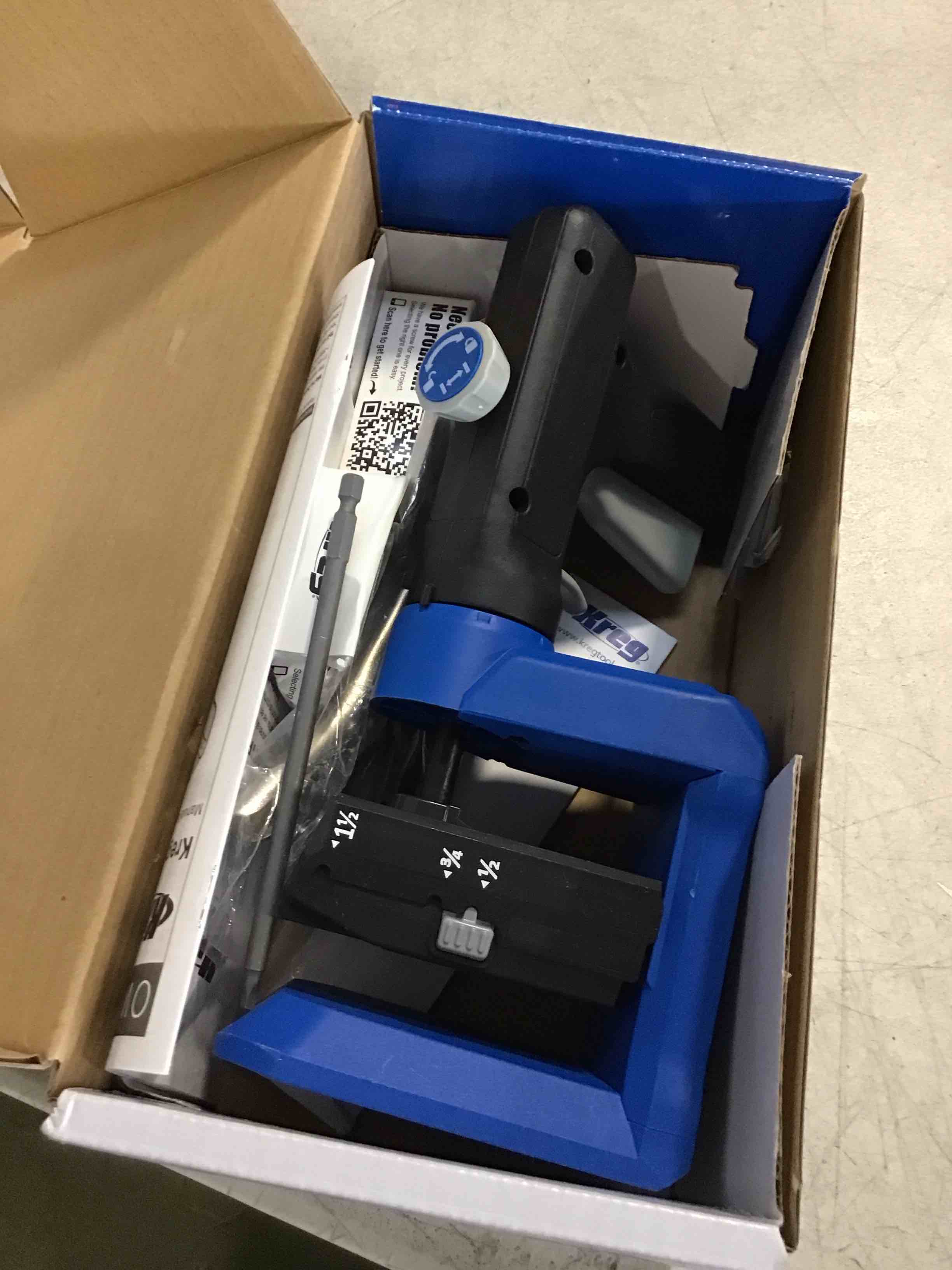 https://s3.amazonaws.com/lotting-images-prod/bidfta/PPE2269834_1745951753432.jpeg