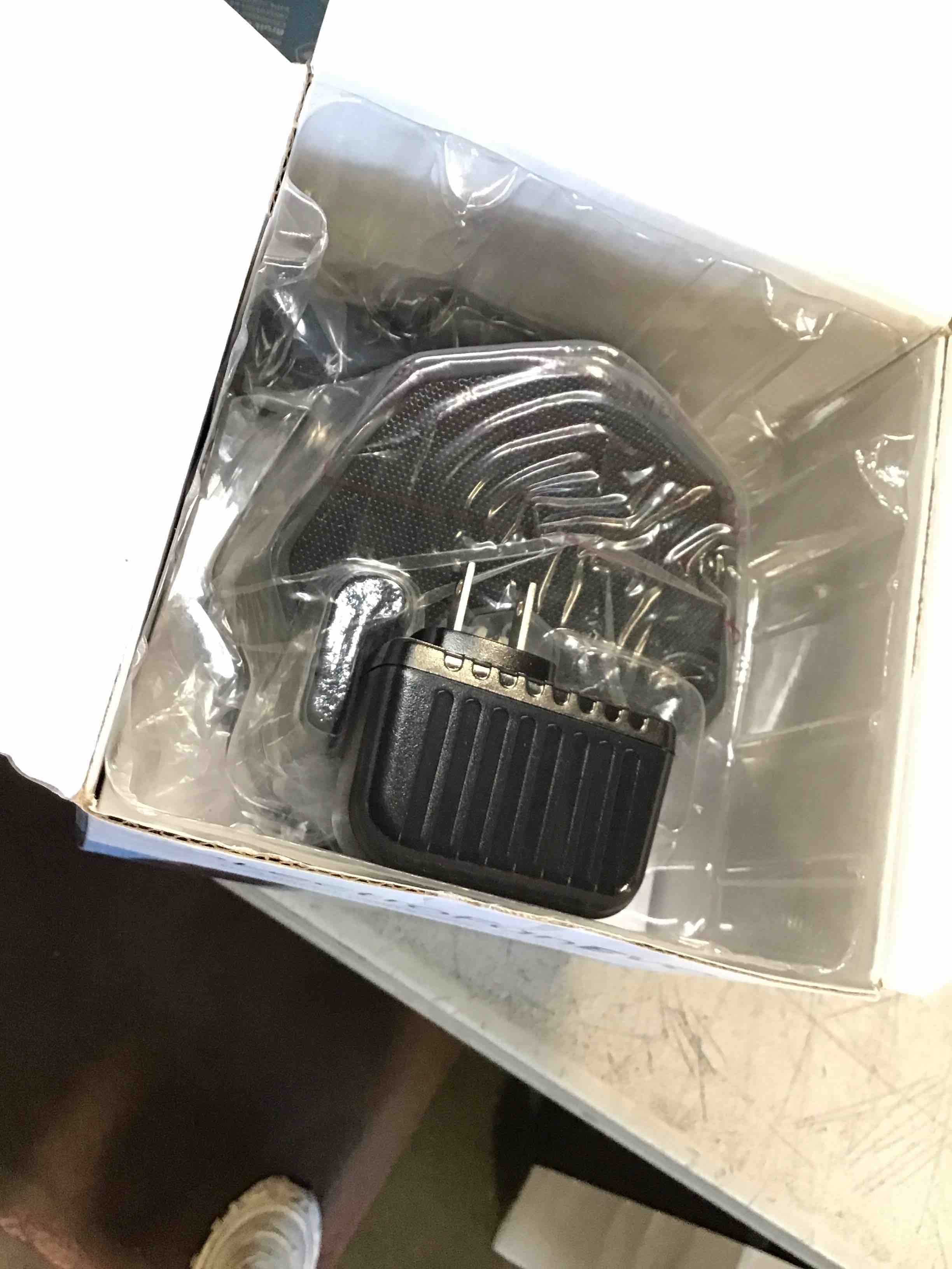 https://s3.amazonaws.com/lotting-images-prod/bidfta/PPE2269889_1746016162732.jpeg