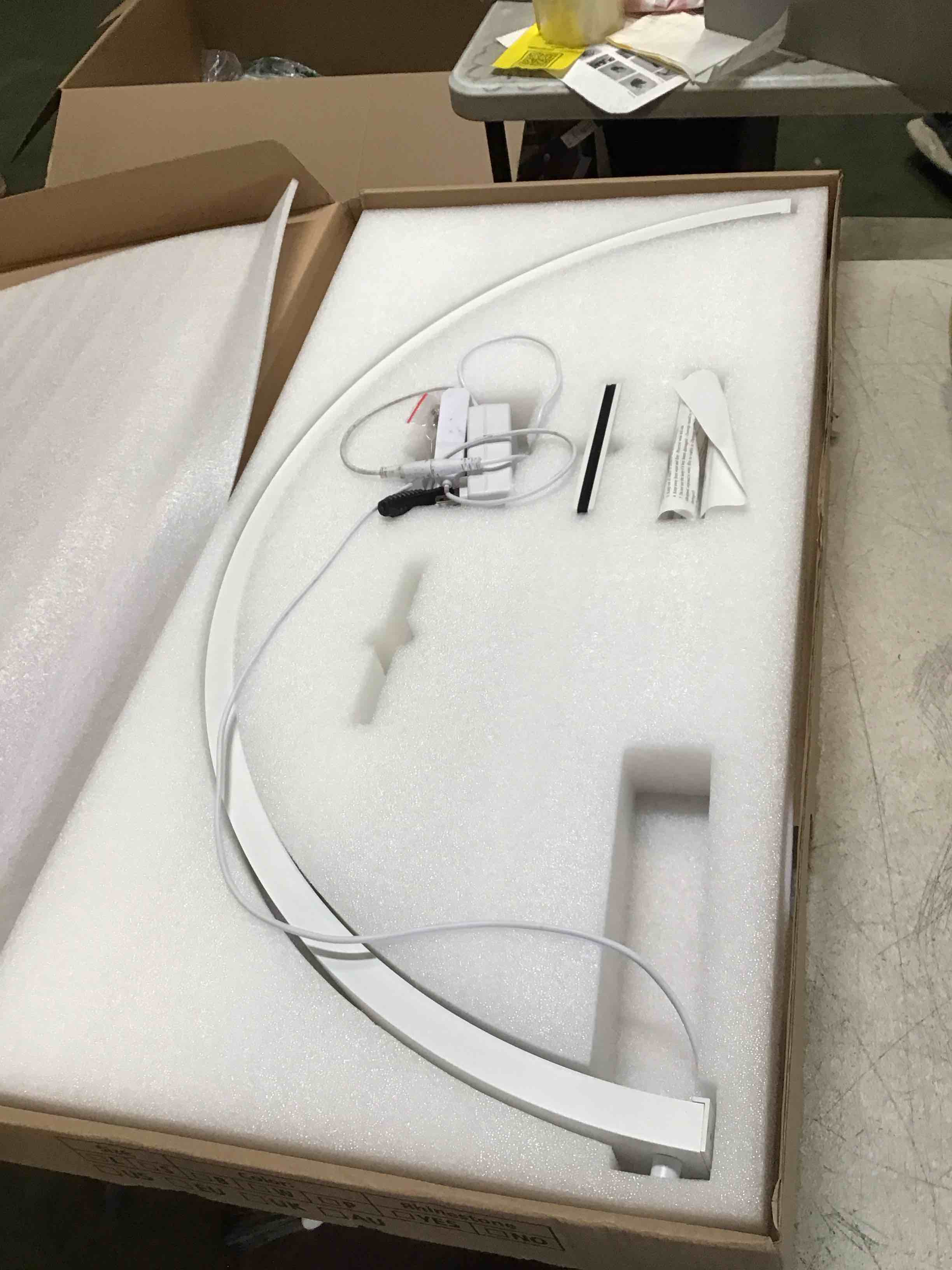 https://s3.amazonaws.com/lotting-images-prod/bidfta/PPE2269991_1746041633283.jpeg