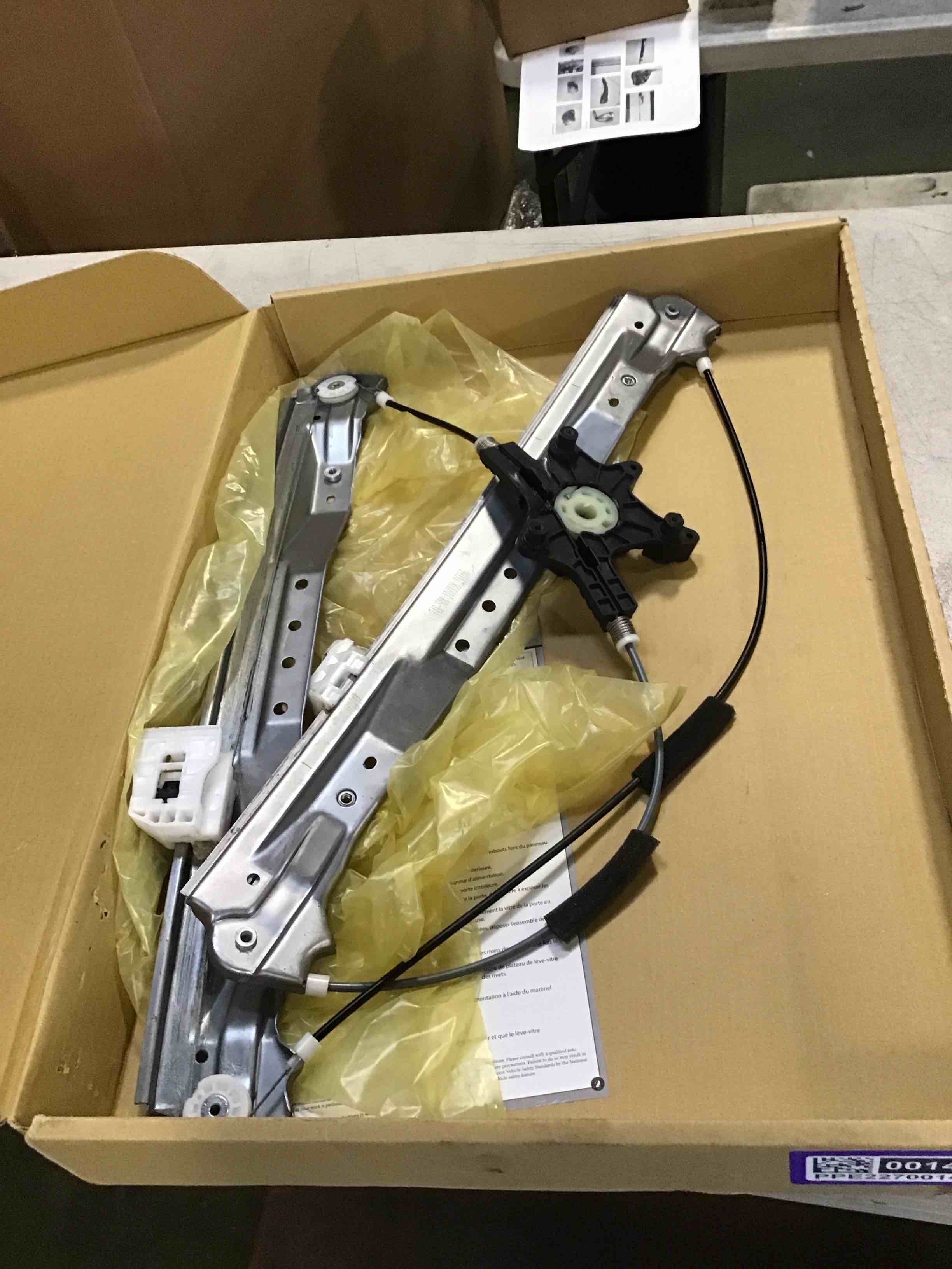 https://s3.amazonaws.com/lotting-images-prod/bidfta/PPE2270014_1746188901059.jpeg