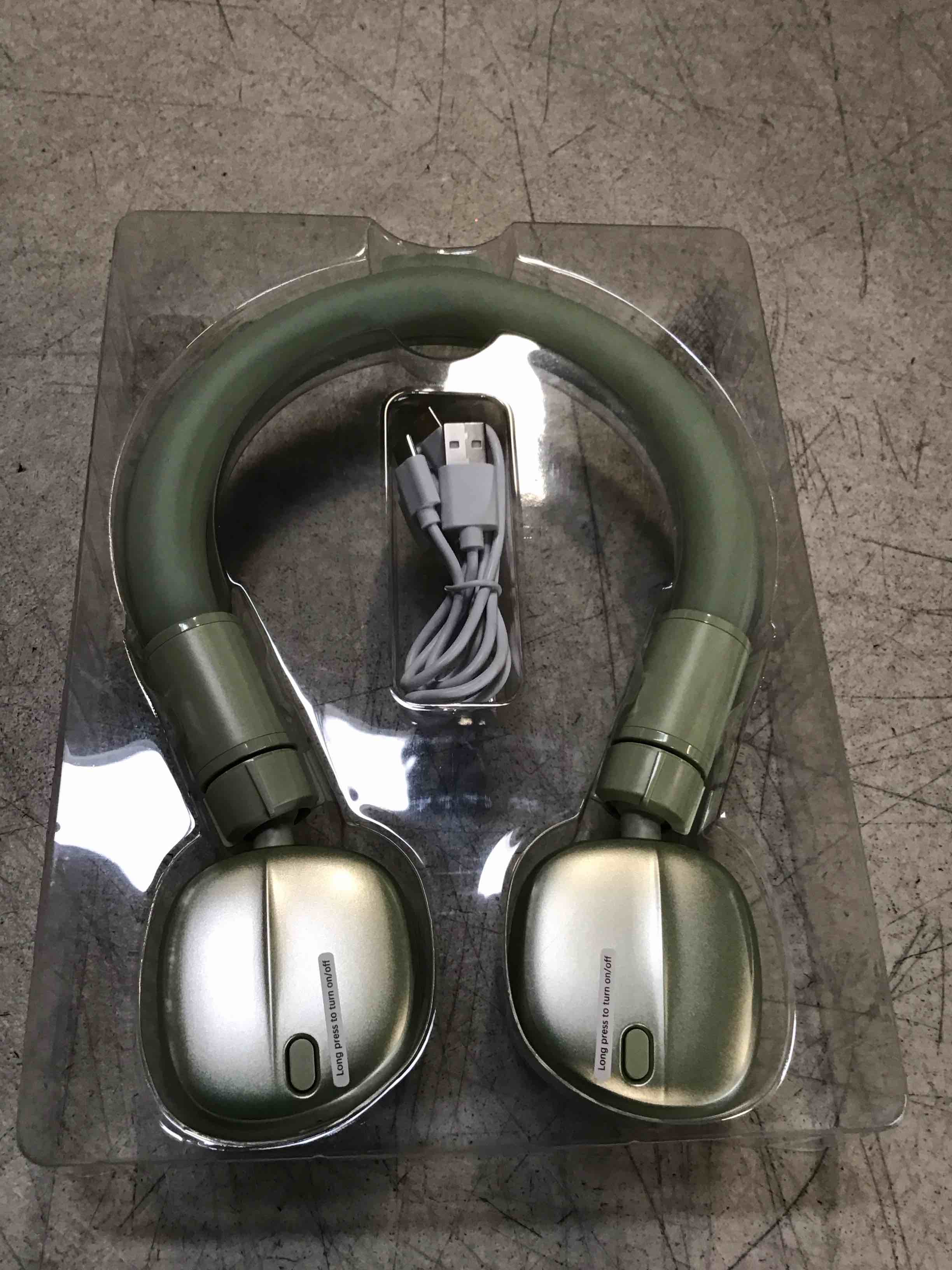 https://s3.amazonaws.com/lotting-images-prod/bidfta/PPE2270070_1746193947225.jpeg