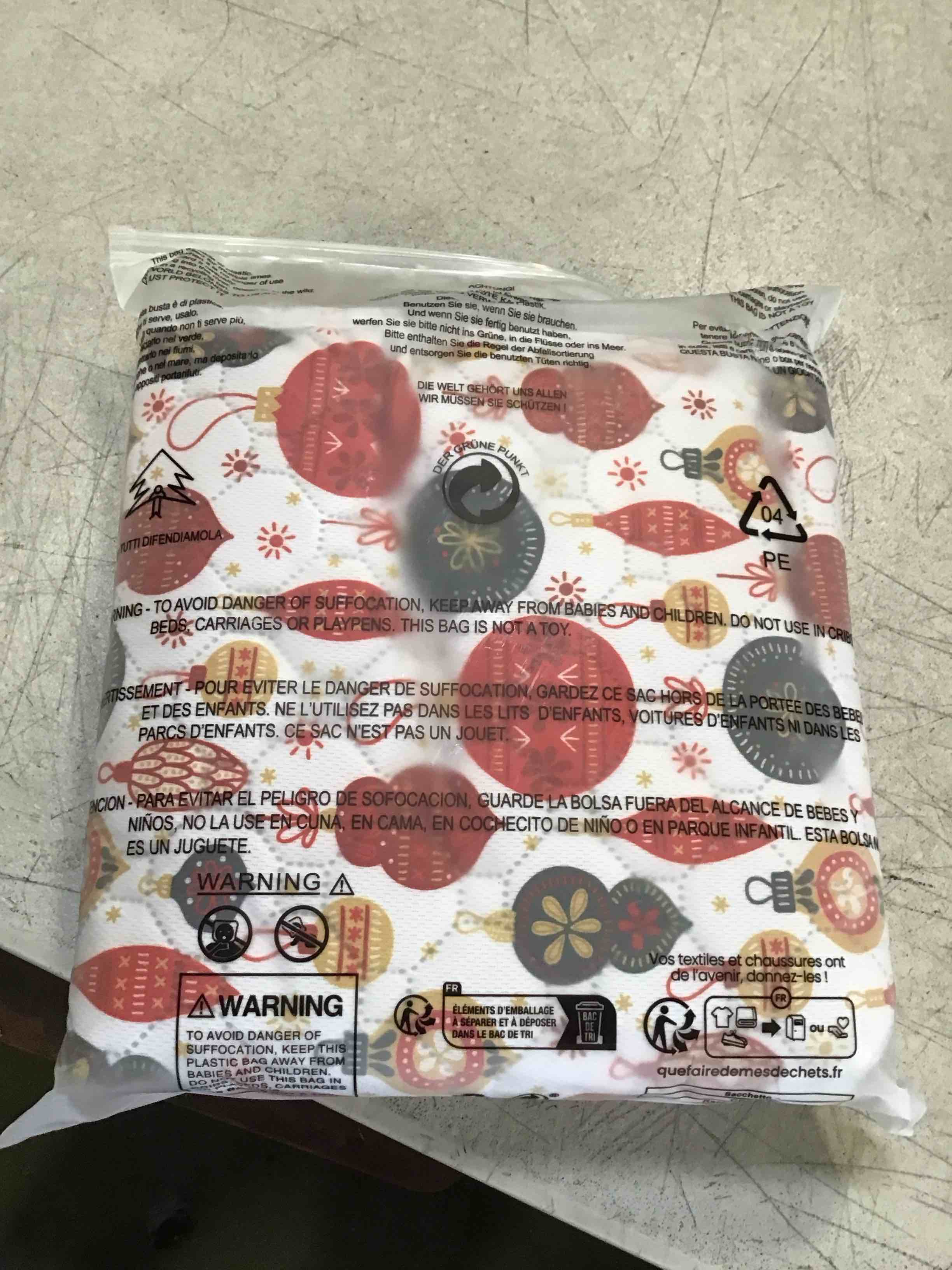 https://s3.amazonaws.com/lotting-images-prod/bidfta/PPE2270114_1746193866539.jpeg