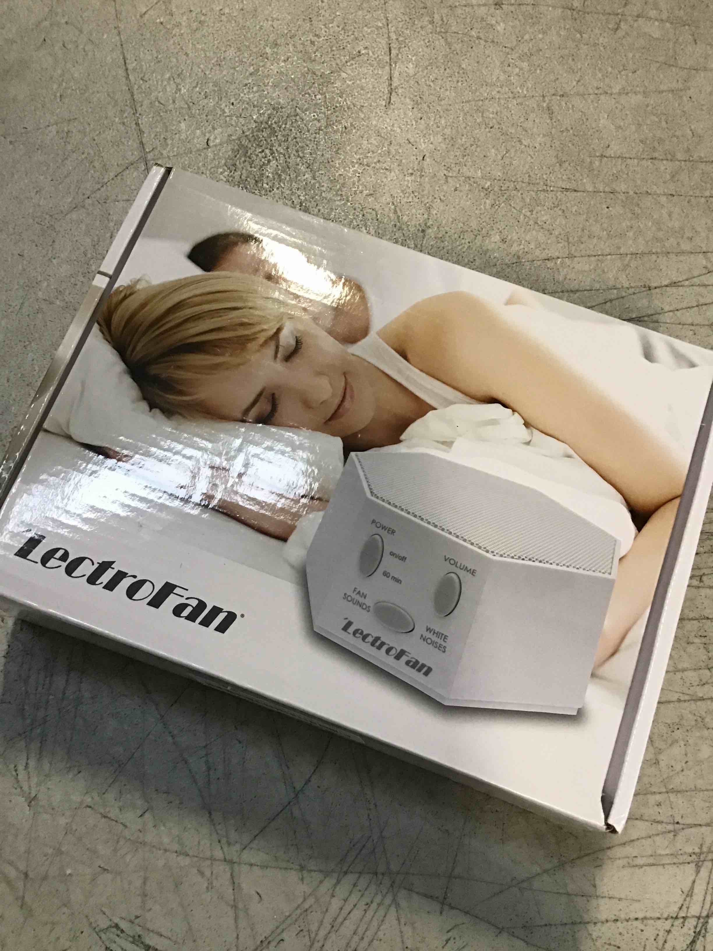 https://s3.amazonaws.com/lotting-images-prod/bidfta/PPE2270386_1746534999626.jpeg