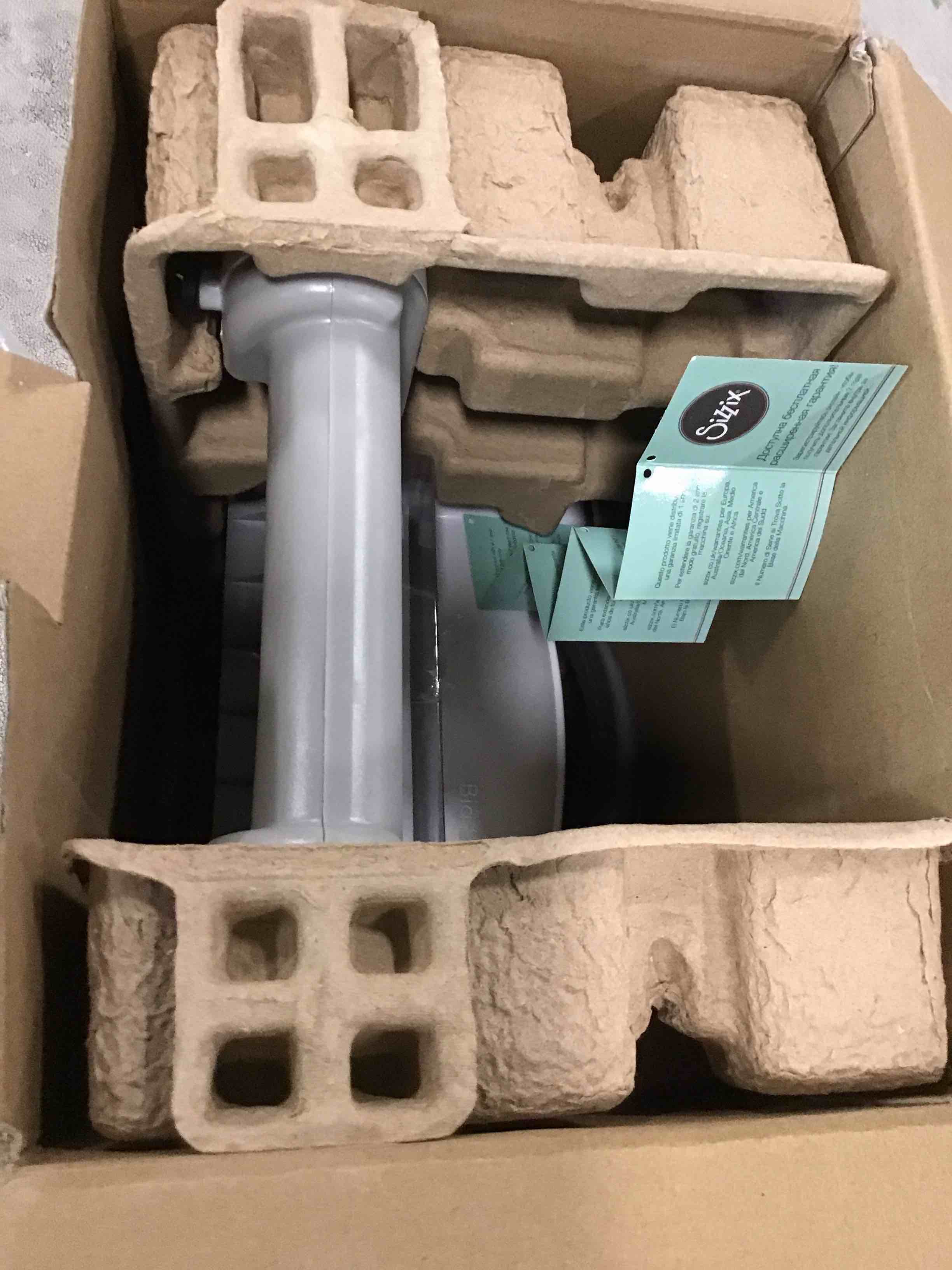 https://s3.amazonaws.com/lotting-images-prod/bidfta/PPE2270792_1747339566864.jpeg