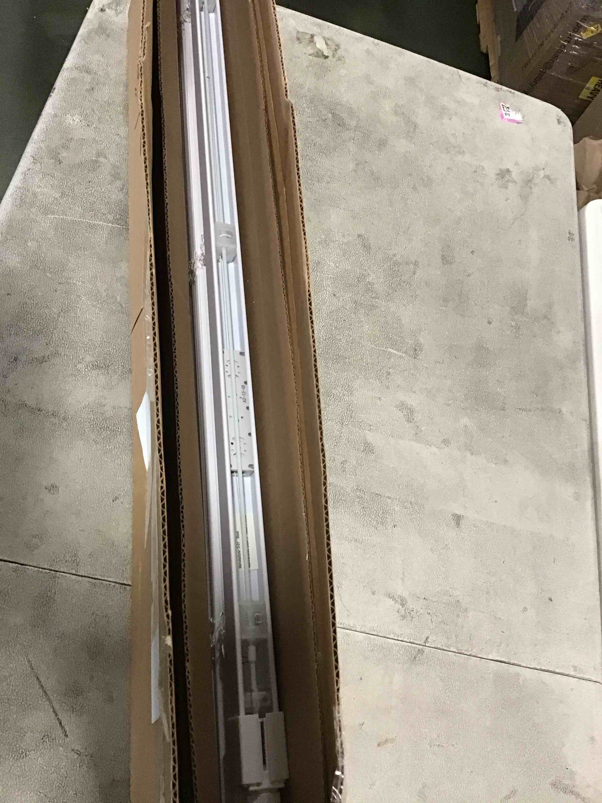 https://s3.amazonaws.com/lotting-images-prod/bidfta/PPE2270808_1747399336617.jpeg