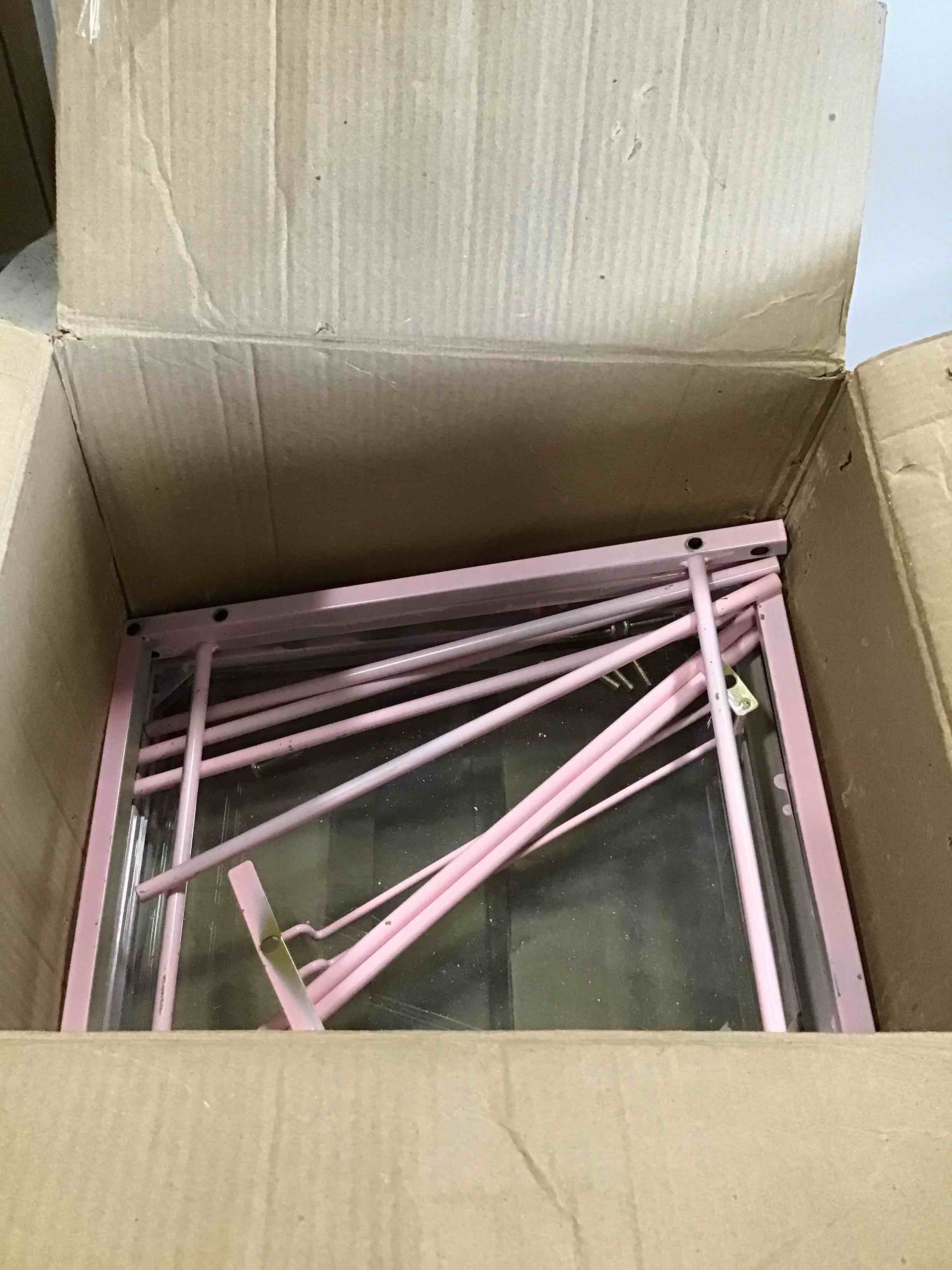 https://s3.amazonaws.com/lotting-images-prod/bidfta/PPE2271357_1747845633410.jpeg