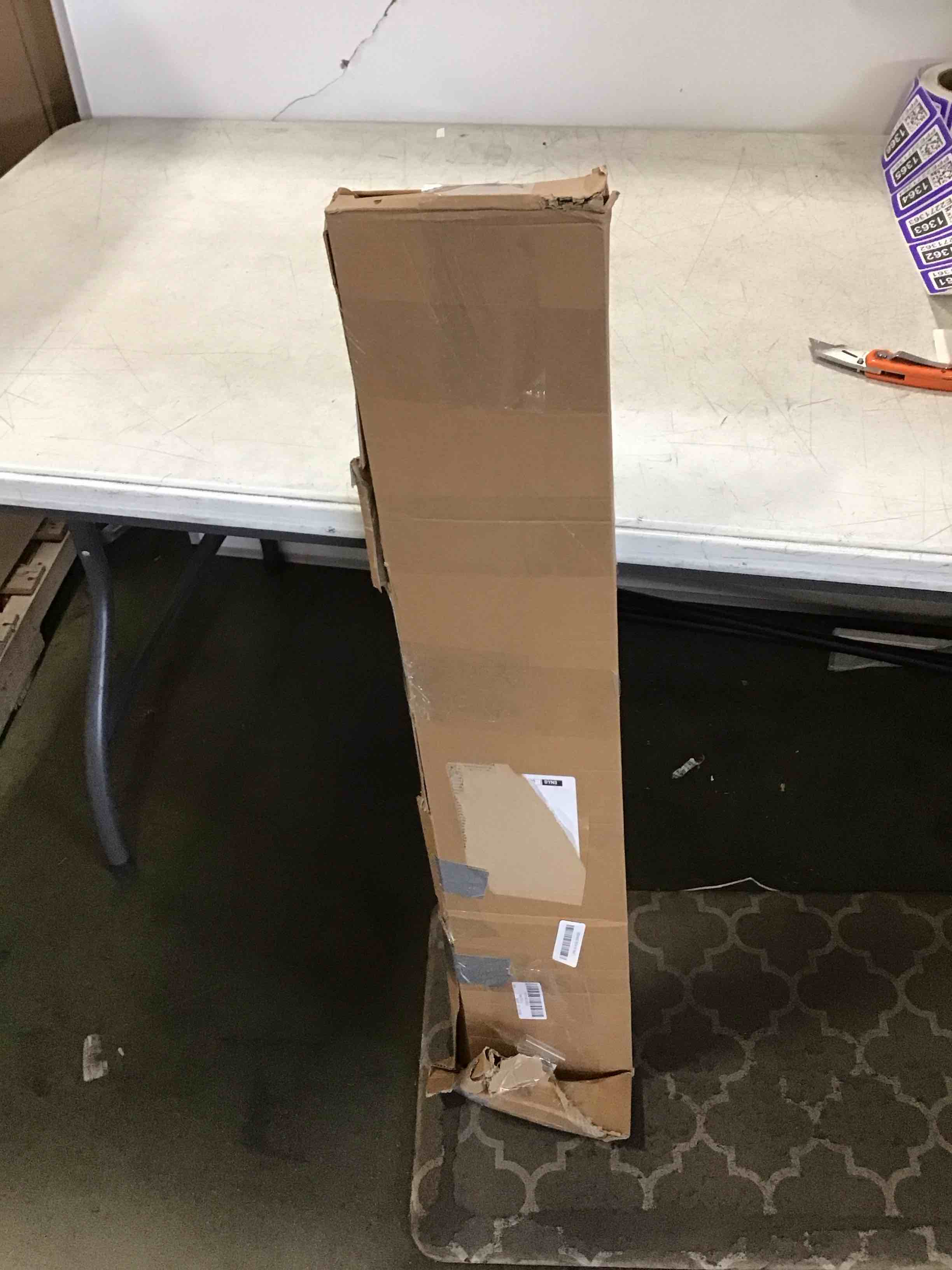 https://s3.amazonaws.com/lotting-images-prod/bidfta/PPE2271358_1747845741432.jpeg
