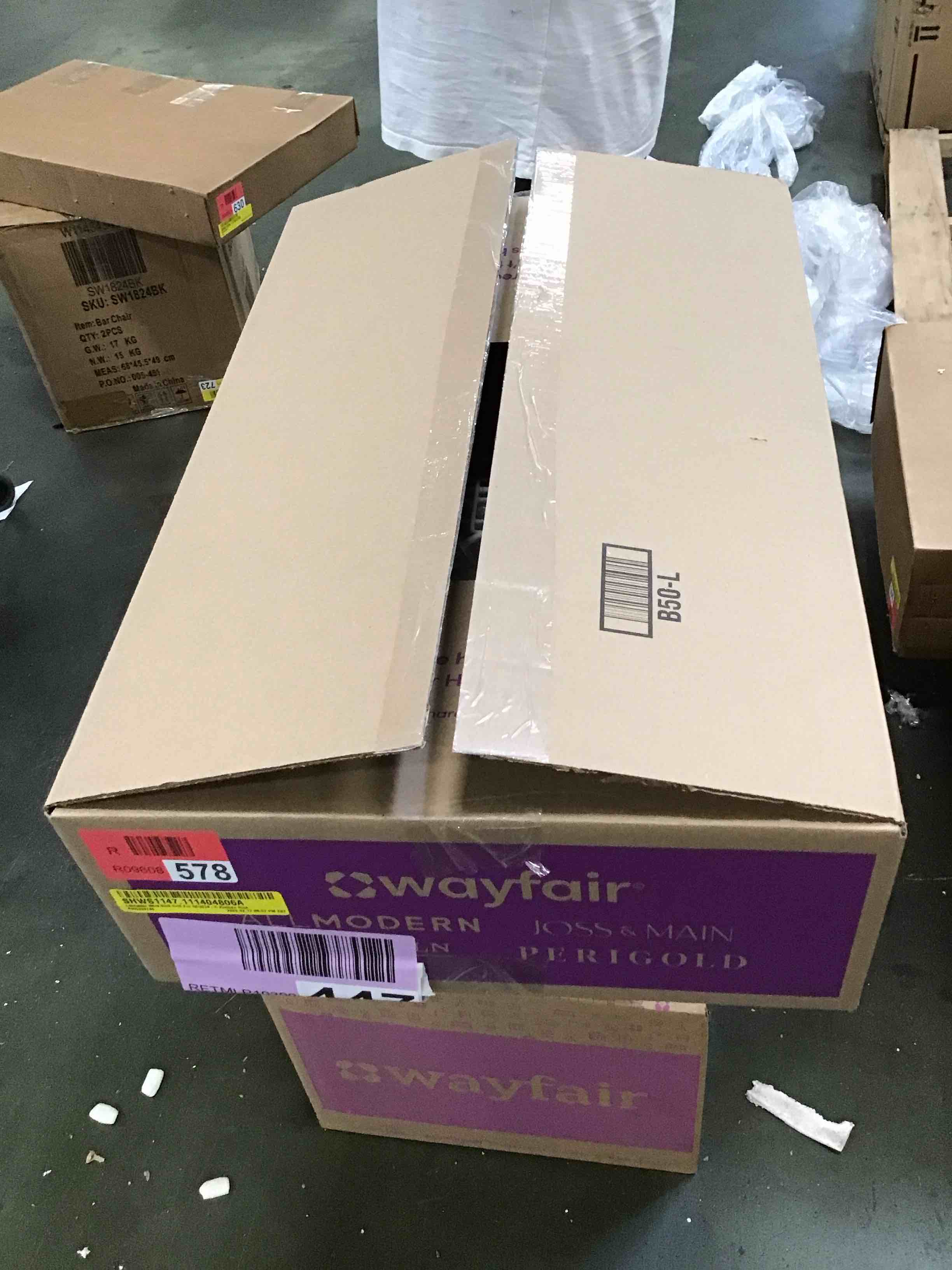 https://s3.amazonaws.com/lotting-images-prod/bidfta/PPE2271736_1748006421924.jpeg