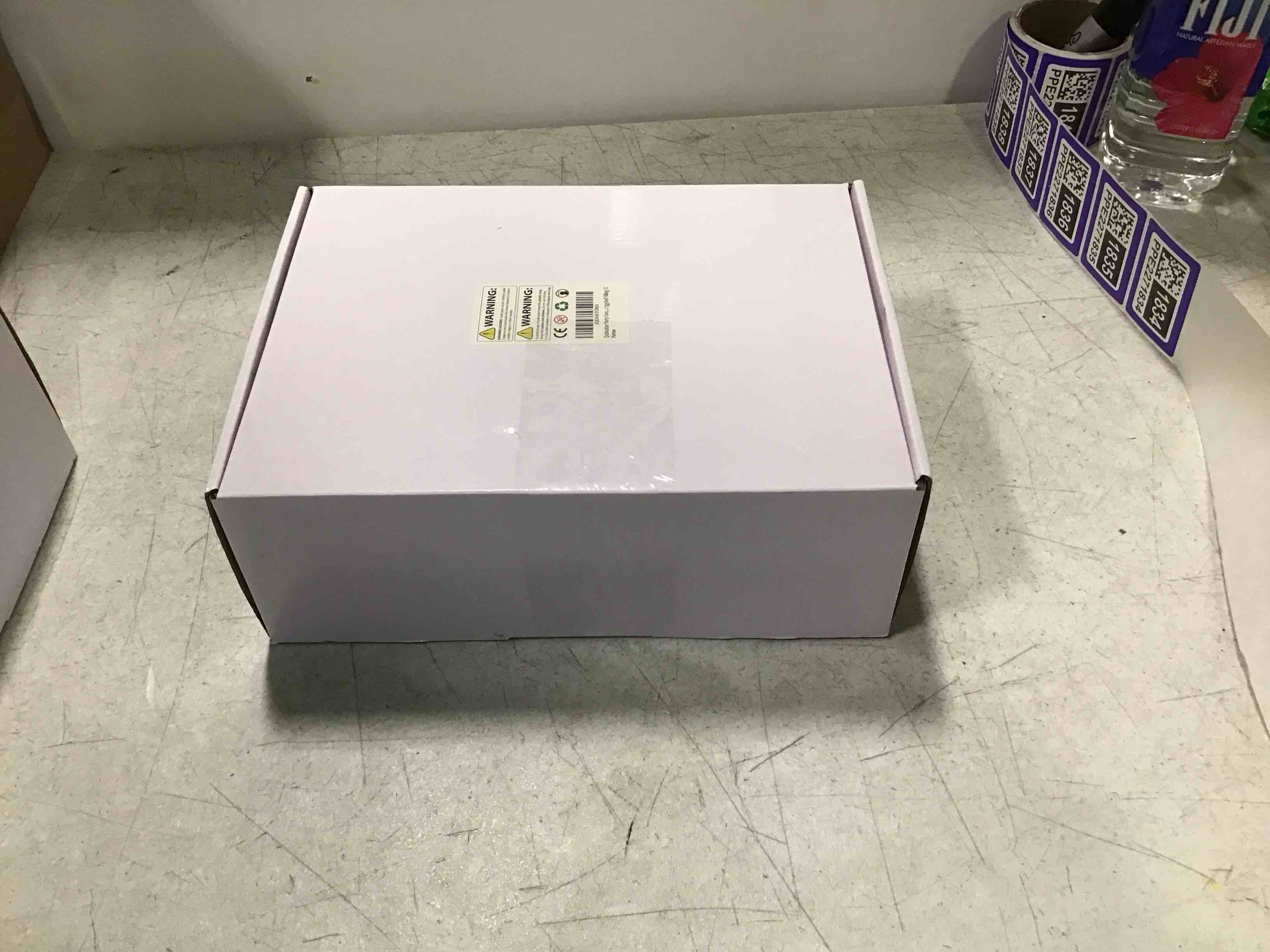 https://s3.amazonaws.com/lotting-images-prod/bidfta/PPE2271831_1748348368696.jpeg