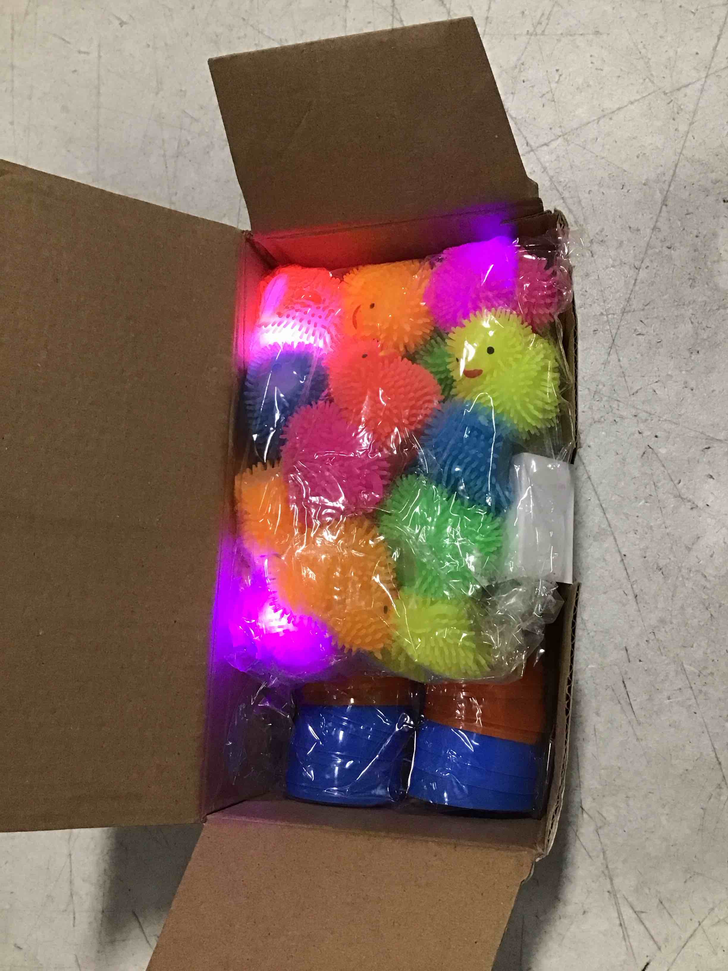 https://s3.amazonaws.com/lotting-images-prod/bidfta/PPE2271843_1748348688907.jpeg