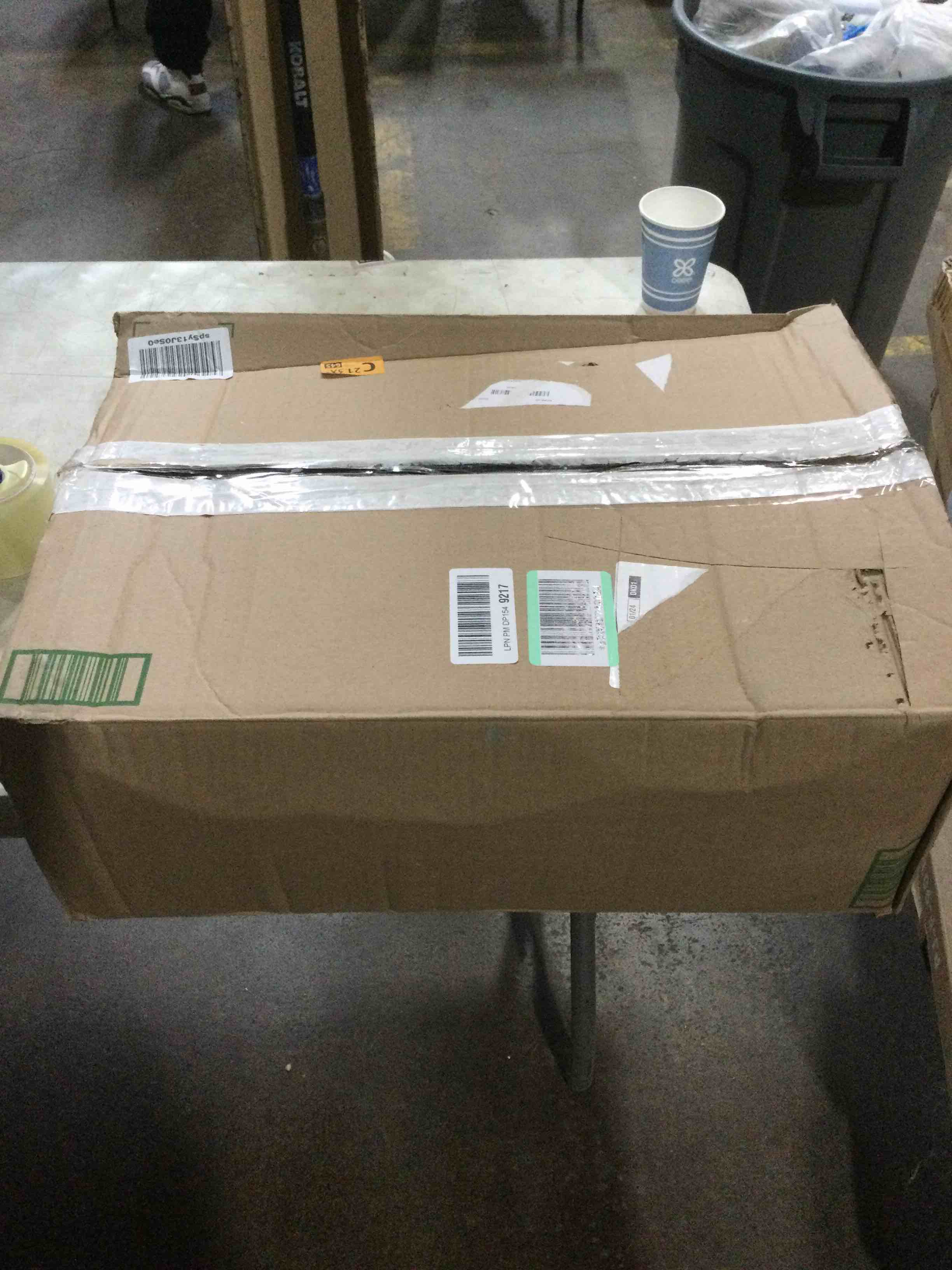 https://s3.amazonaws.com/lotting-images-prod/bidfta/PPE2272130_1741719278835.jpeg