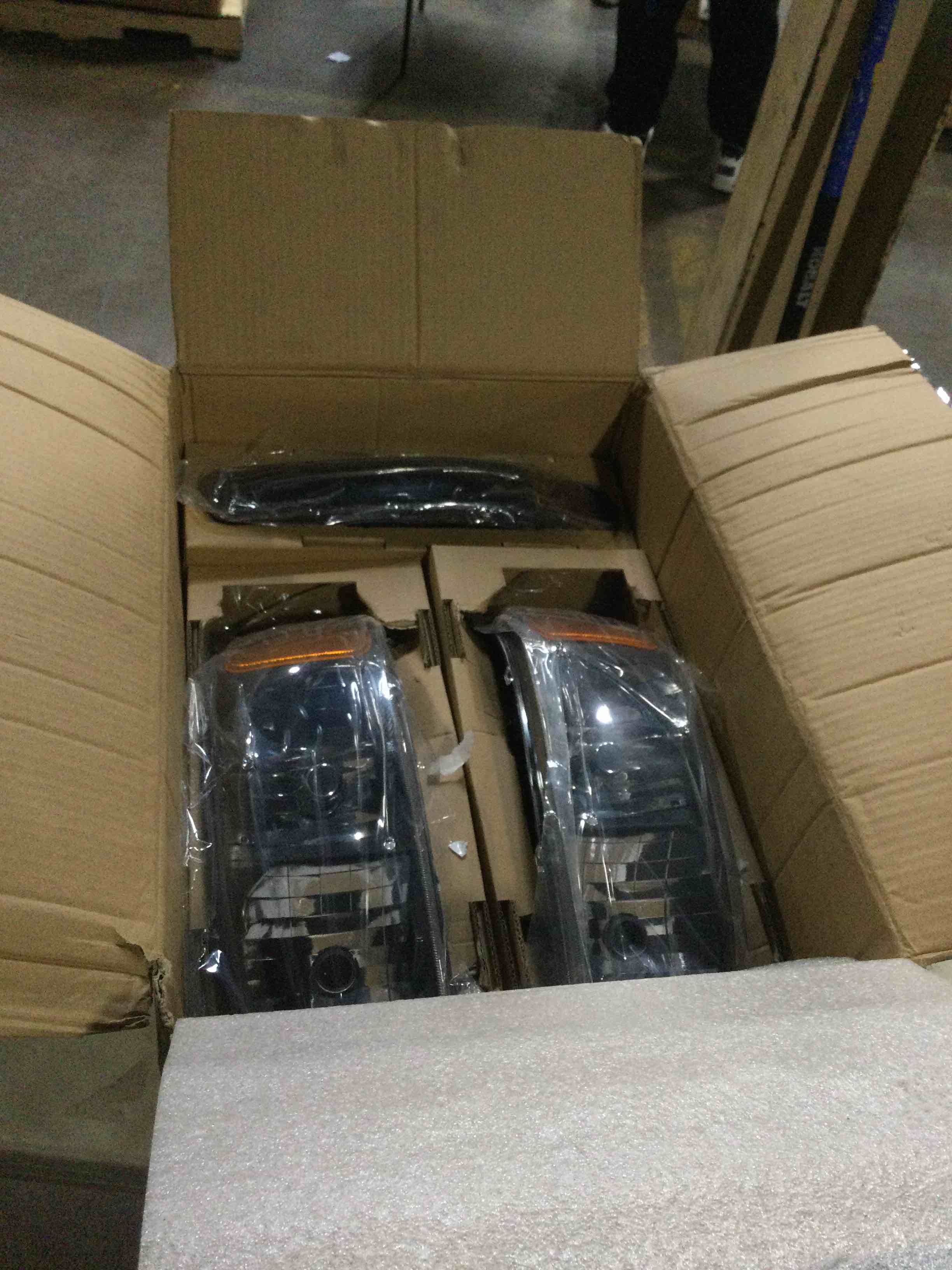 https://s3.amazonaws.com/lotting-images-prod/bidfta/PPE2272137_1741720271707.jpeg