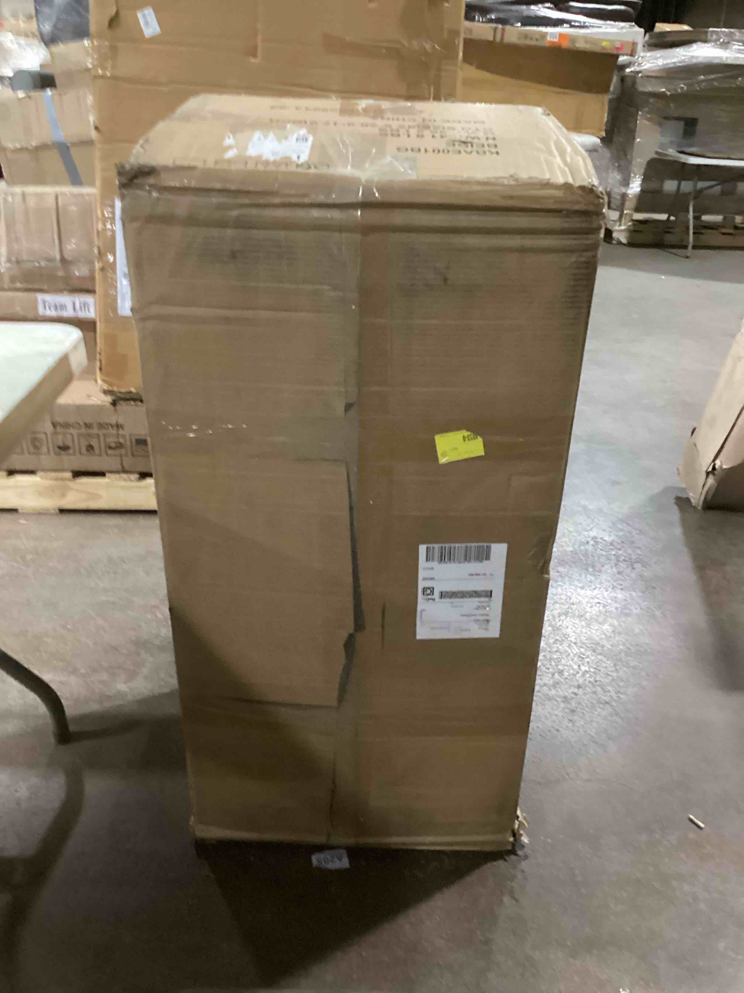 https://s3.amazonaws.com/lotting-images-prod/bidfta/PPE2272211_1741804335893.jpeg