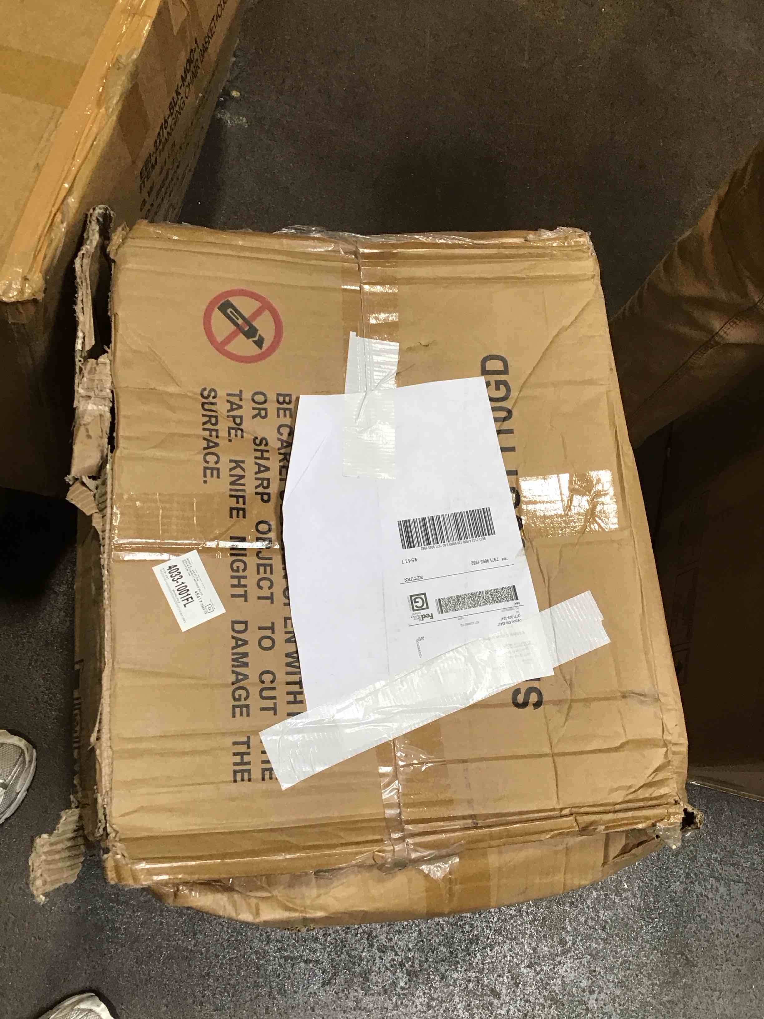 https://s3.amazonaws.com/lotting-images-prod/bidfta/PPE2272430_1742324297632.jpeg