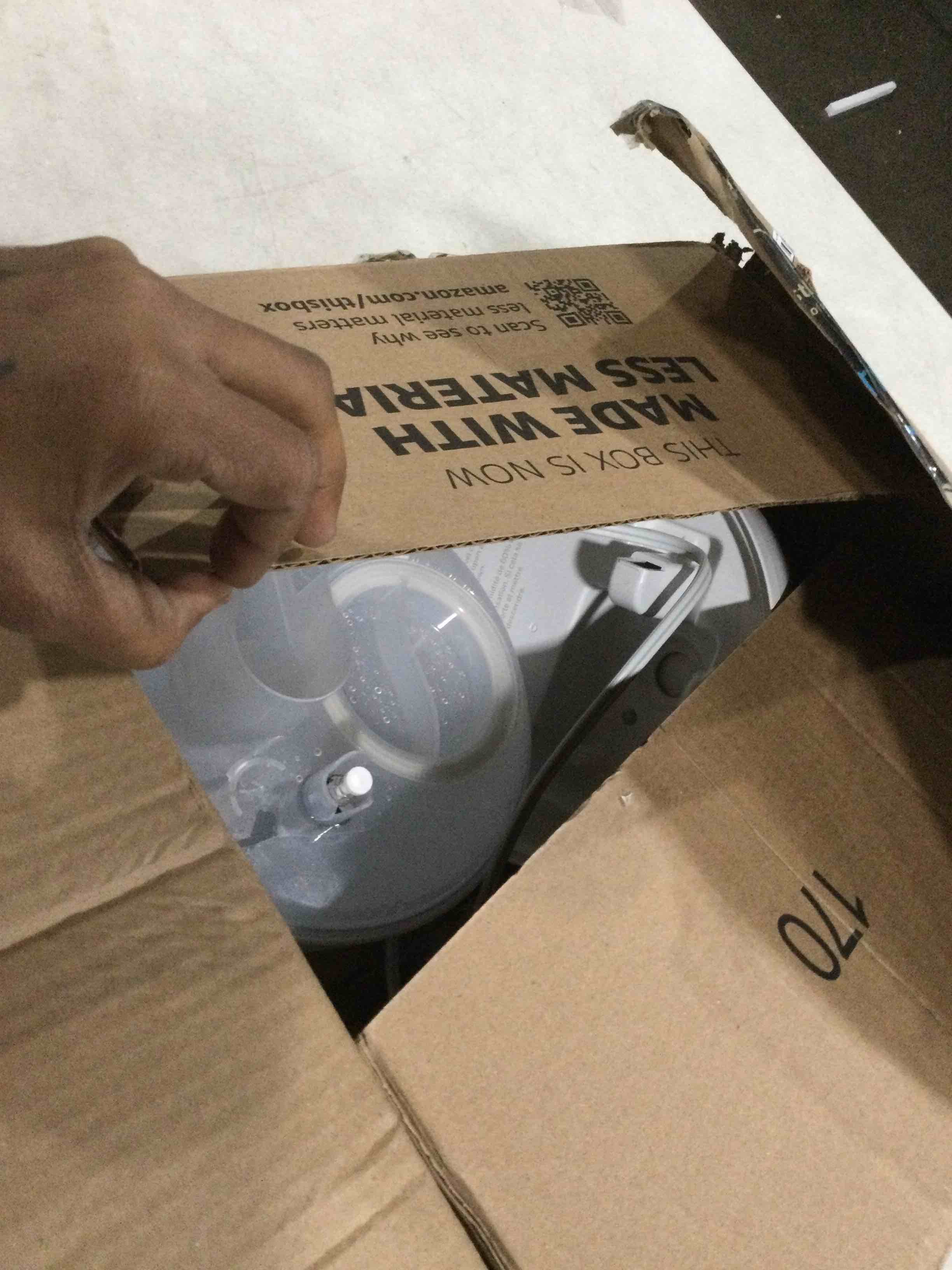 https://s3.amazonaws.com/lotting-images-prod/bidfta/PPE2272621_1742561027585.jpeg