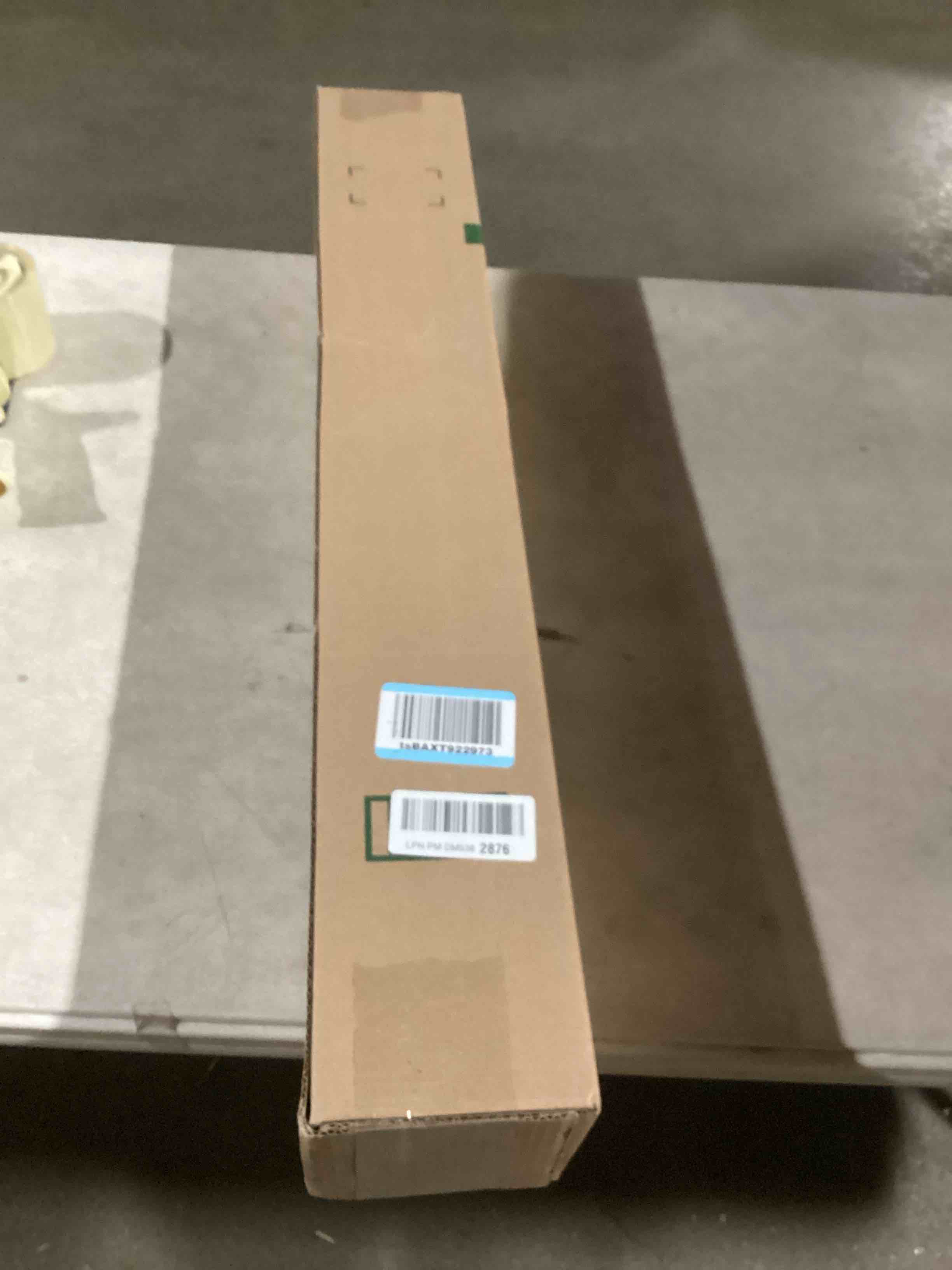 https://s3.amazonaws.com/lotting-images-prod/bidfta/PPE2272748_1744205431904.jpeg