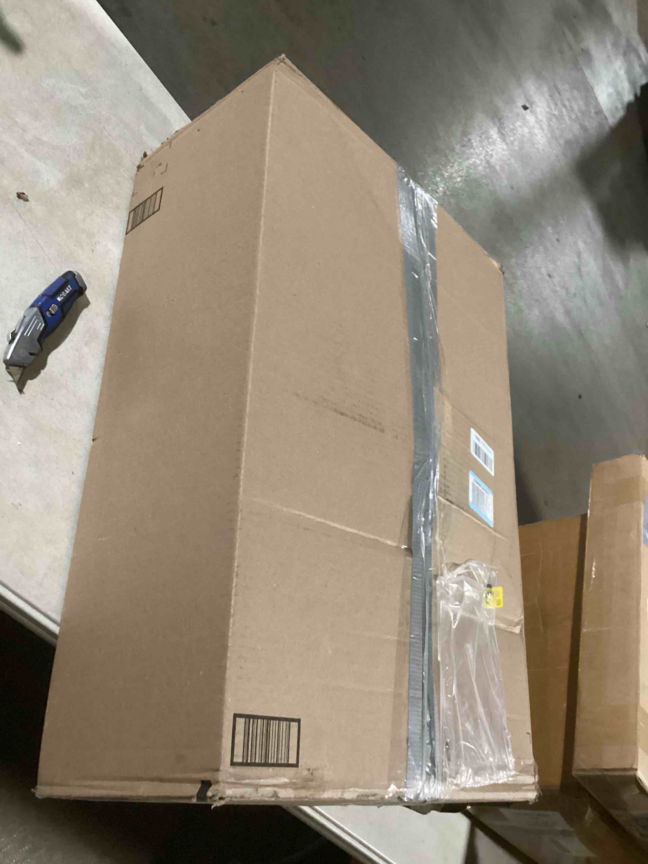 https://s3.amazonaws.com/lotting-images-prod/bidfta/PPE2273204_1744646054362.jpeg