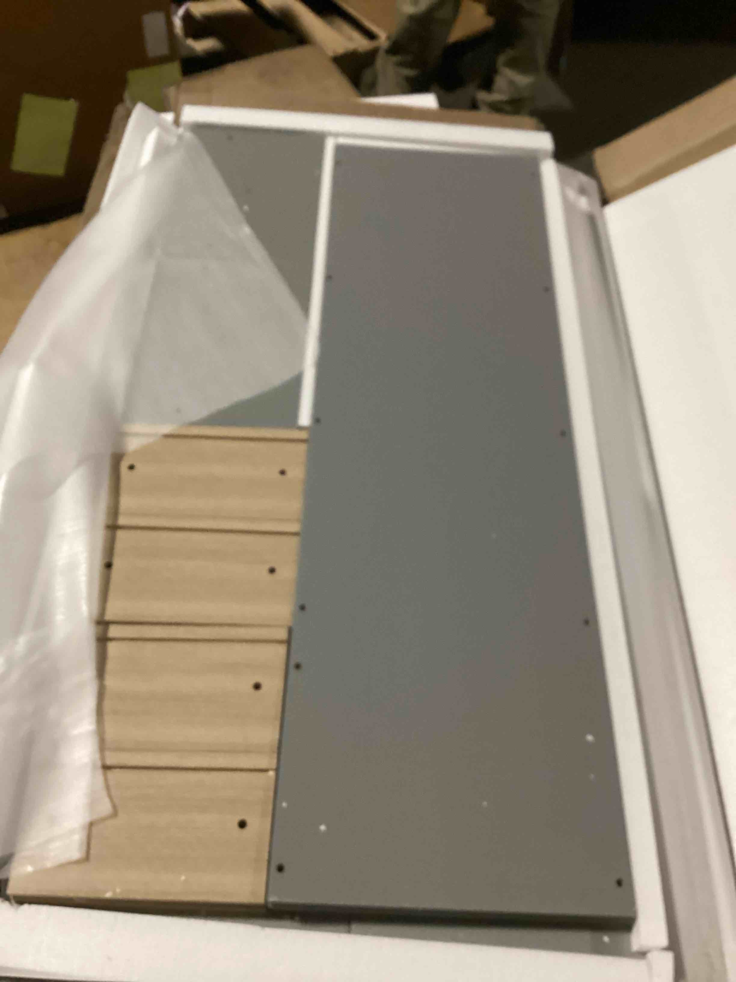 https://s3.amazonaws.com/lotting-images-prod/bidfta/PPE2273209_1744647259545.jpeg