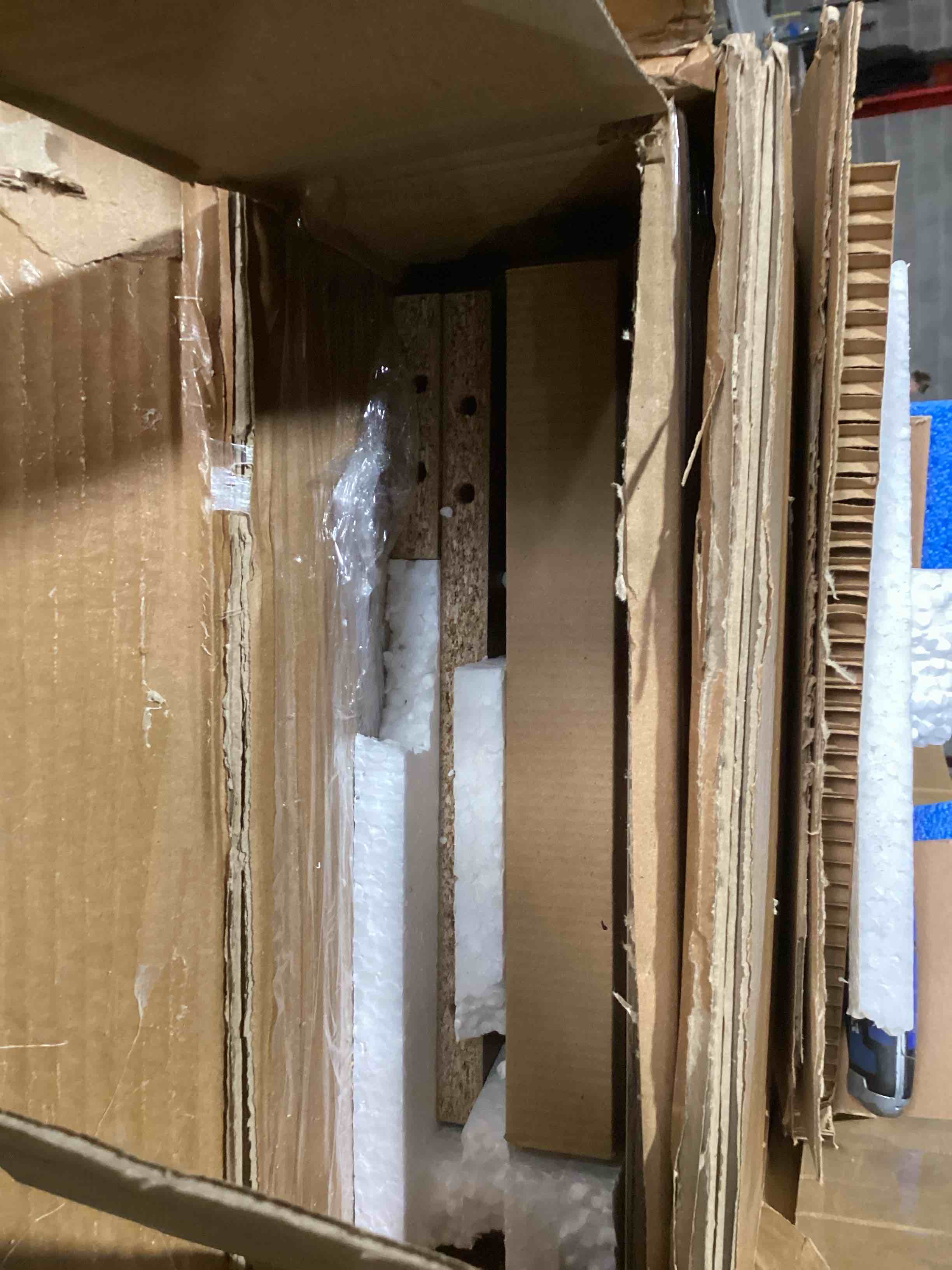https://s3.amazonaws.com/lotting-images-prod/bidfta/PPE2273591_1744979017546.jpeg