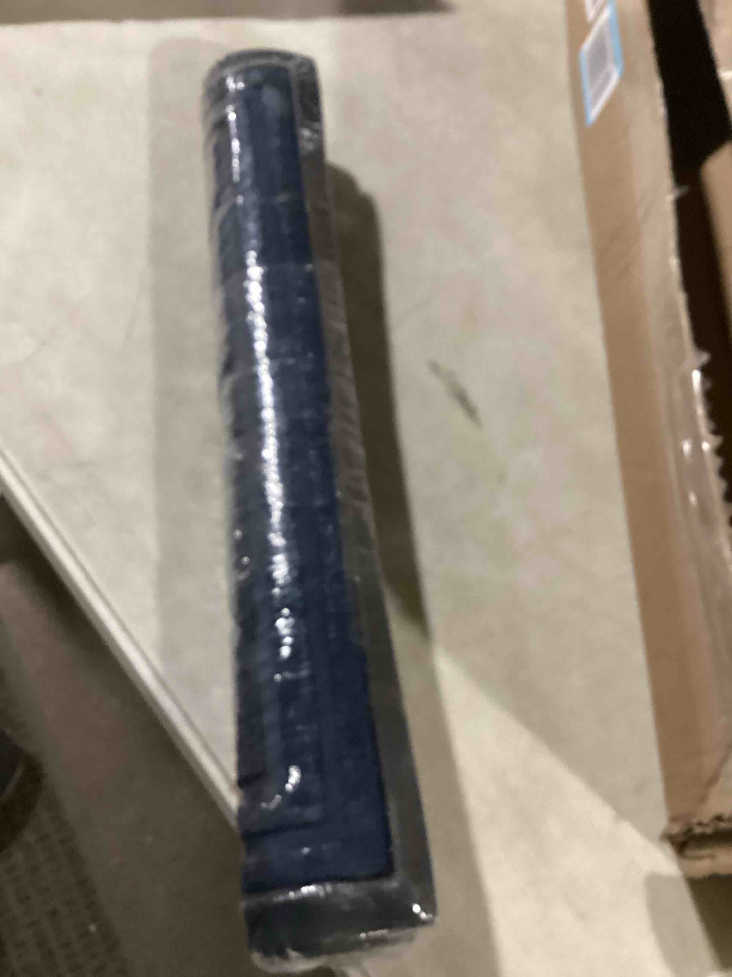 https://s3.amazonaws.com/lotting-images-prod/bidfta/PPE2274164_1745596729439.jpeg