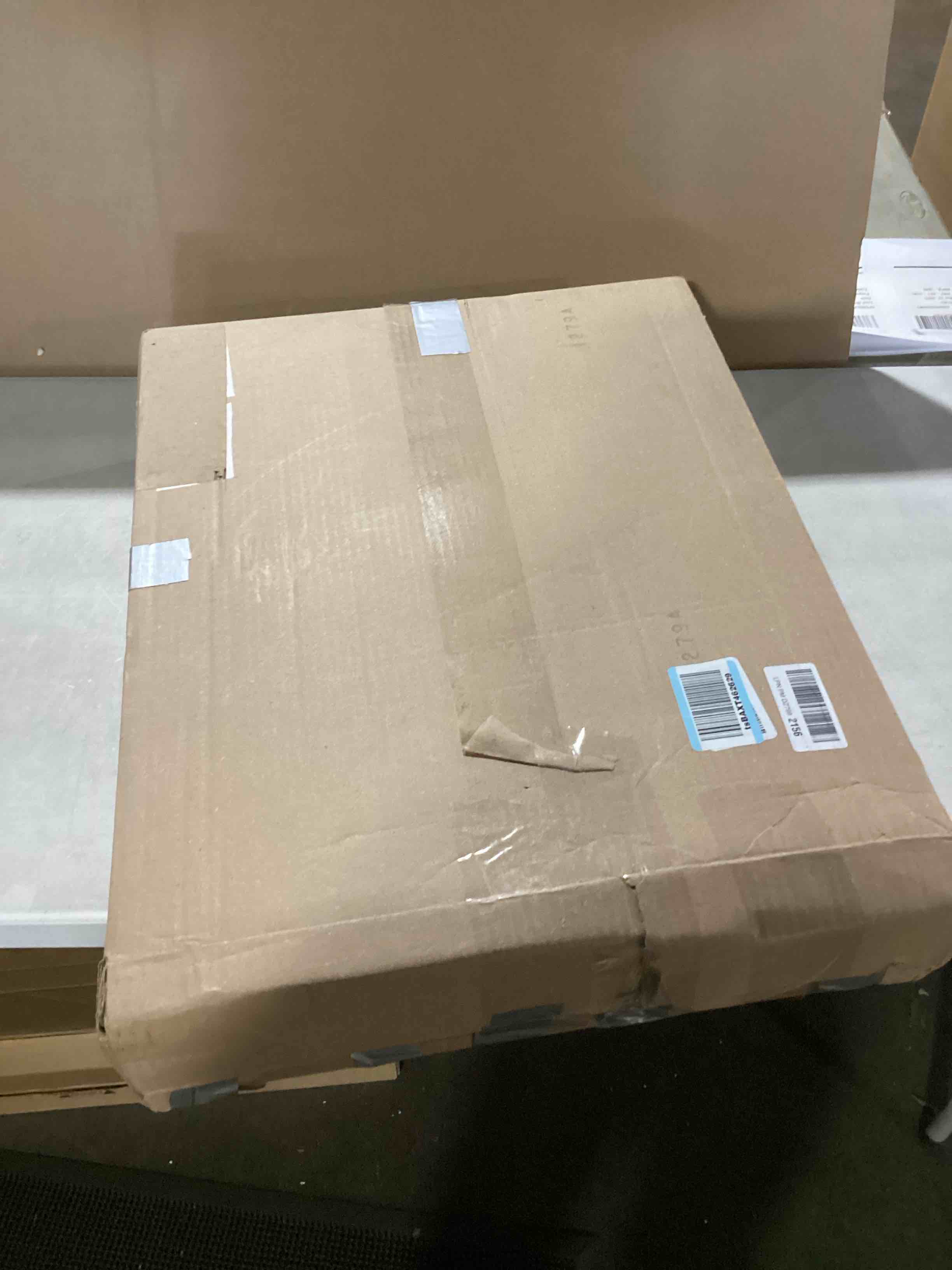 https://s3.amazonaws.com/lotting-images-prod/bidfta/PPE2274818_1748878663759.jpeg