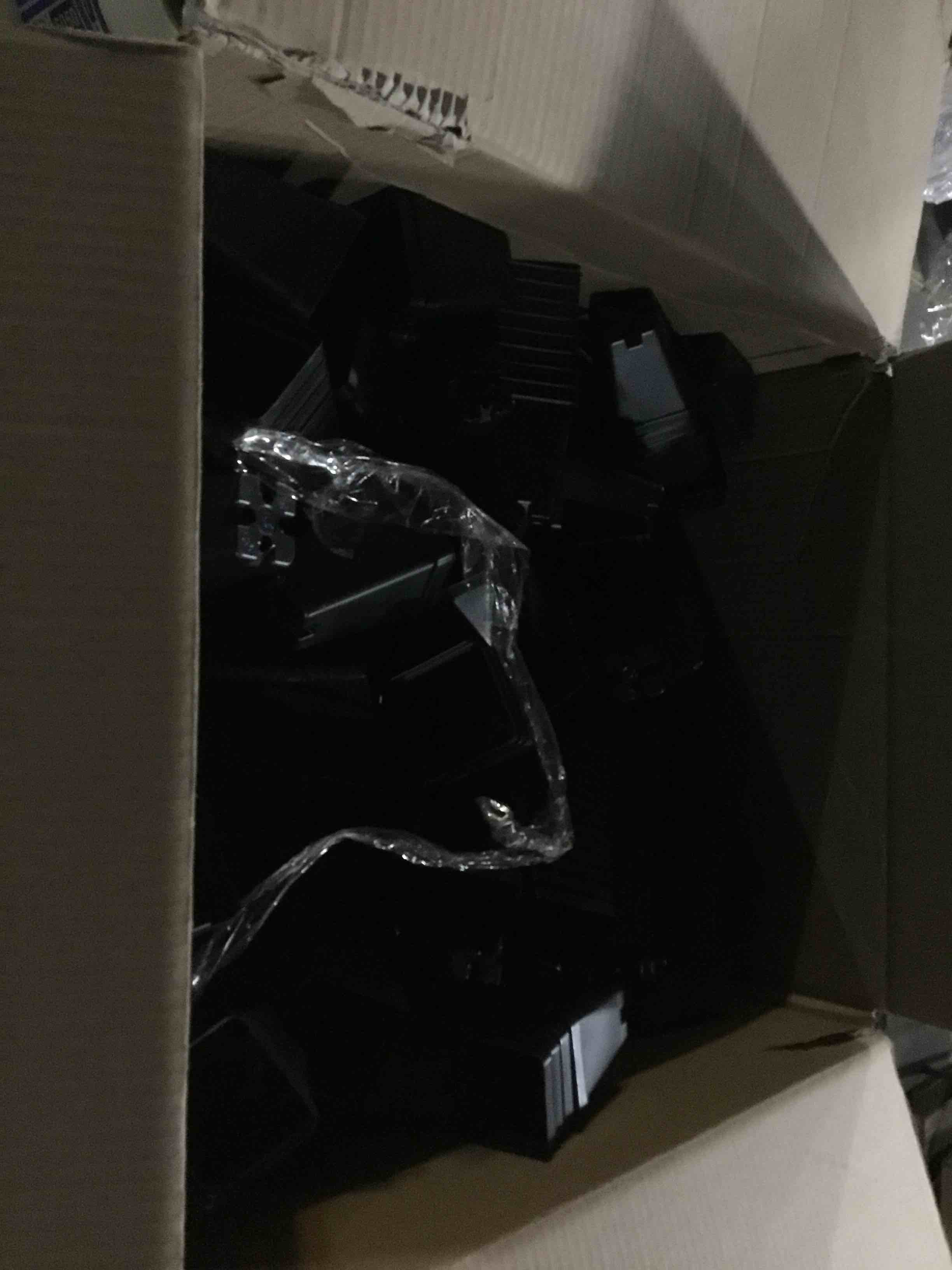 https://s3.amazonaws.com/lotting-images-prod/bidfta/PPE2275040_1741693673758.jpeg