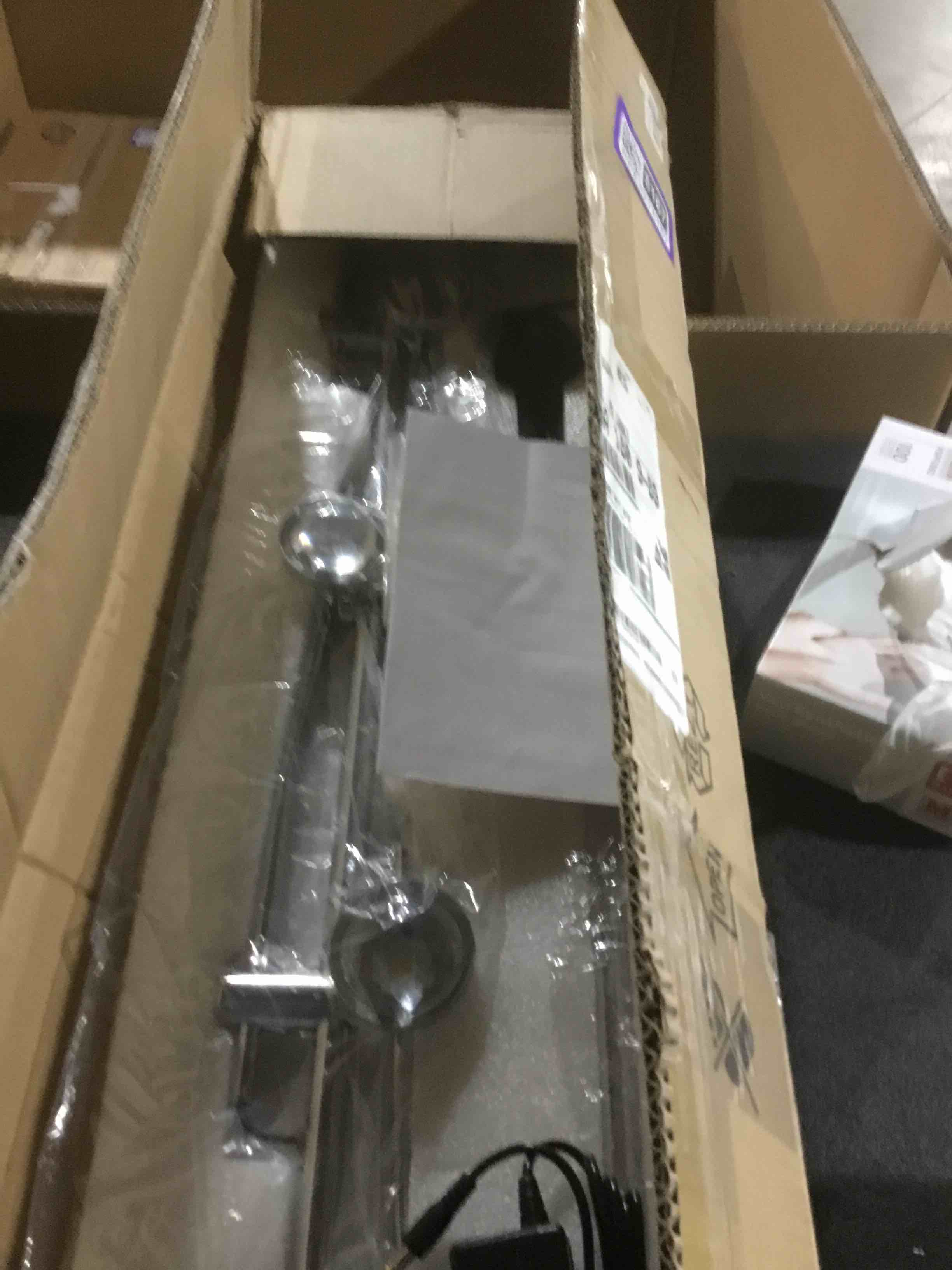 https://s3.amazonaws.com/lotting-images-prod/bidfta/PPE2275167_1741781050897.jpeg