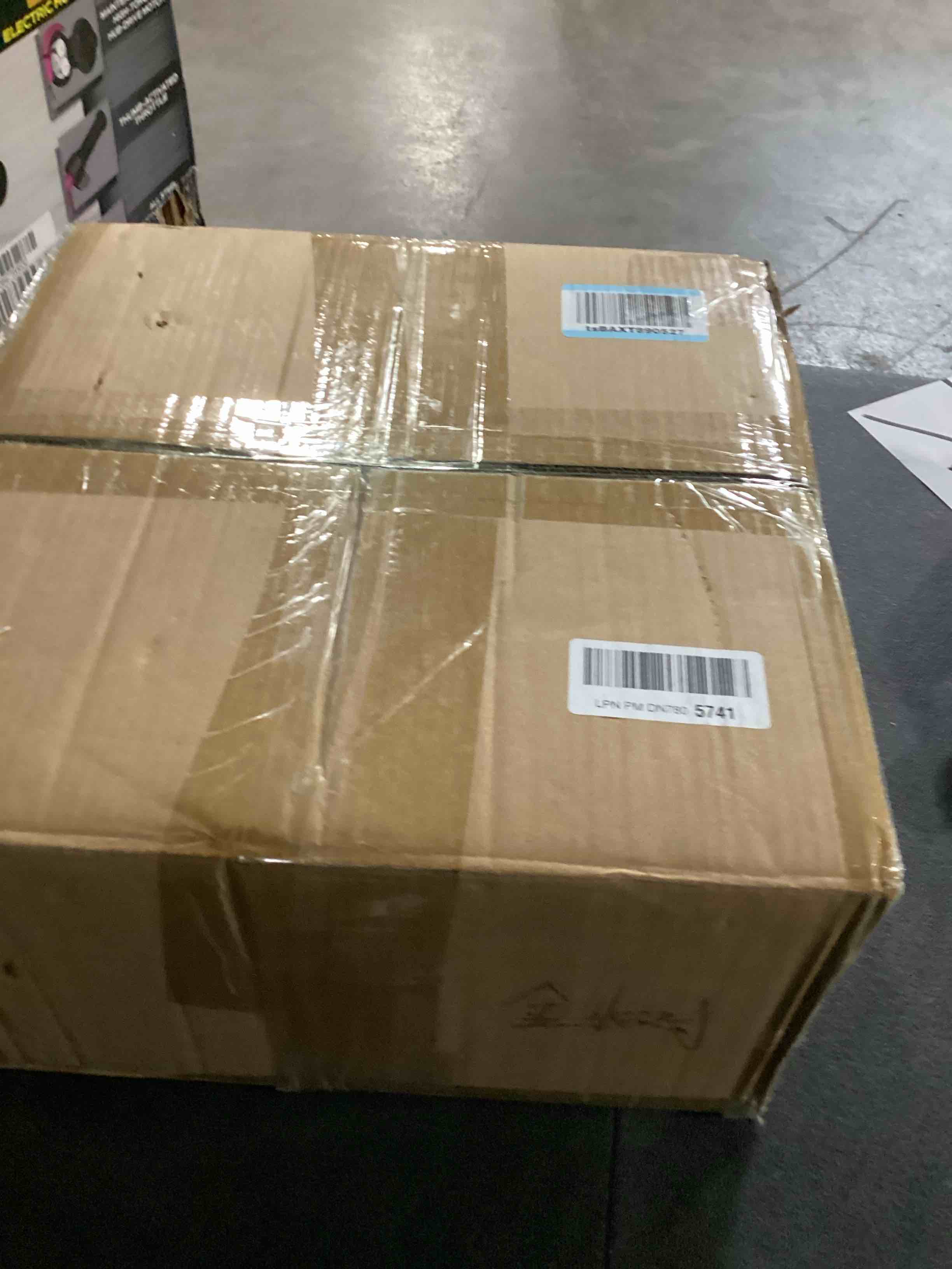 https://s3.amazonaws.com/lotting-images-prod/bidfta/PPE2275393_1741975830371.jpeg